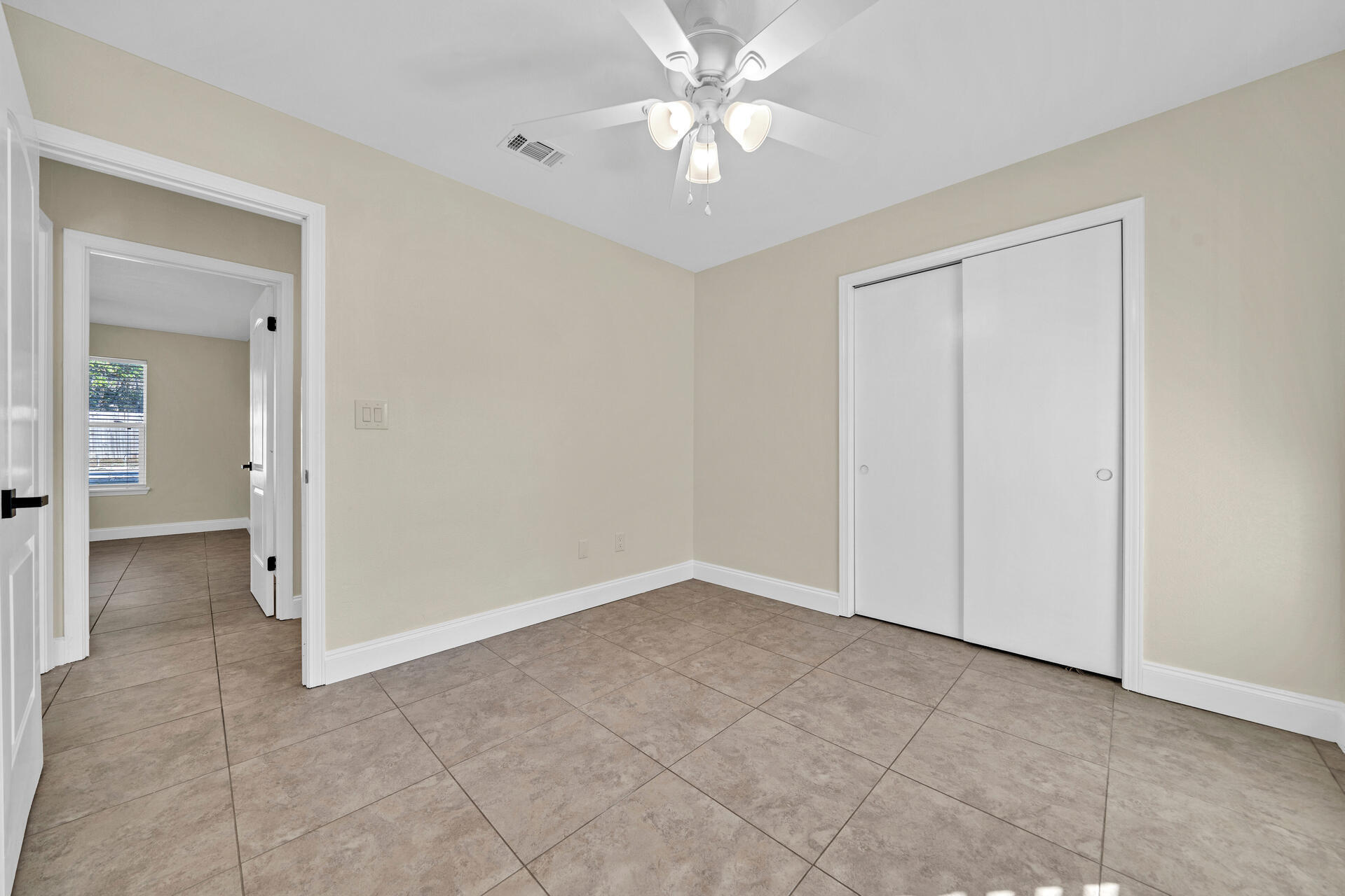 LAKE PIPPIN - Residential