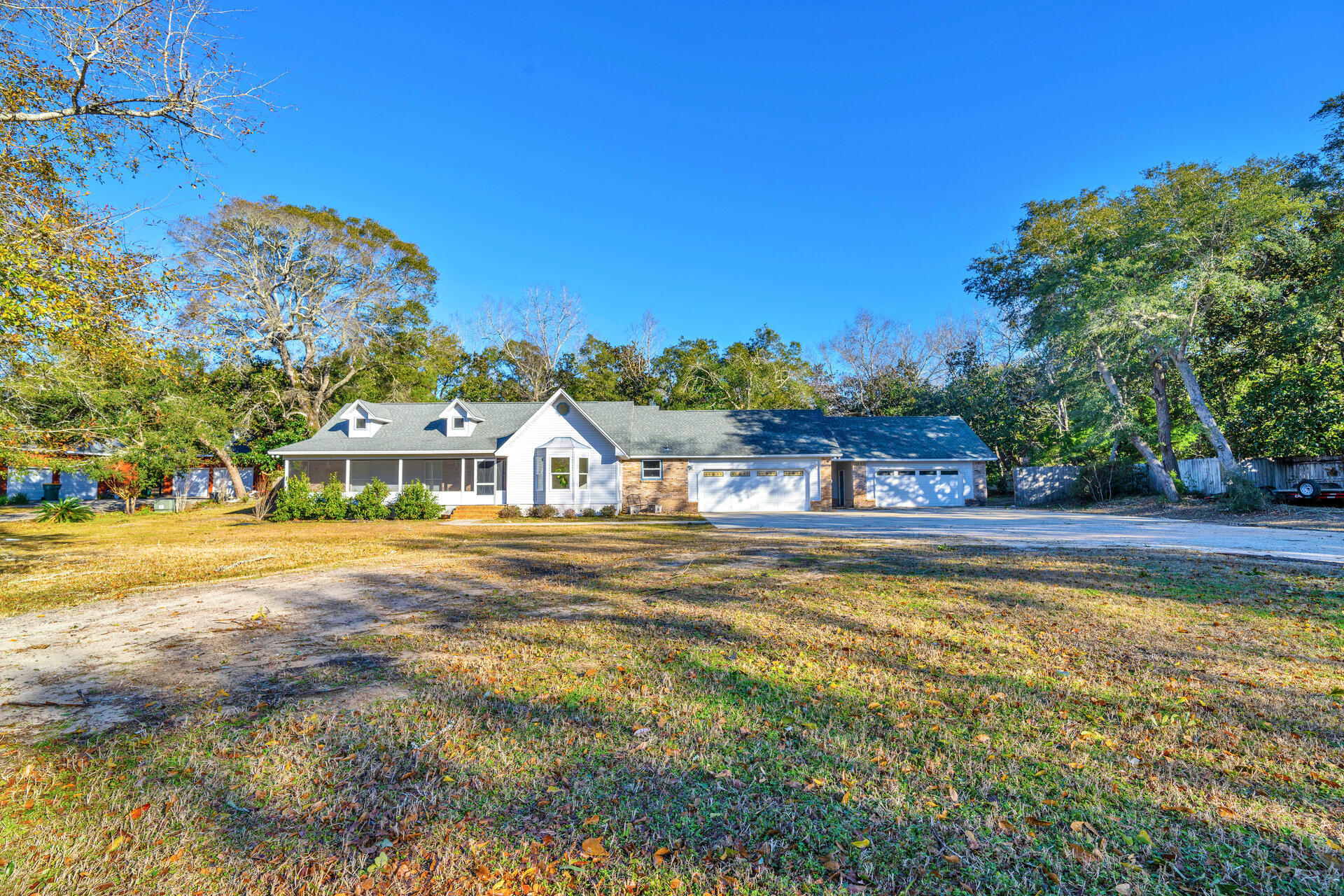 LAKE PIPPIN - Residential