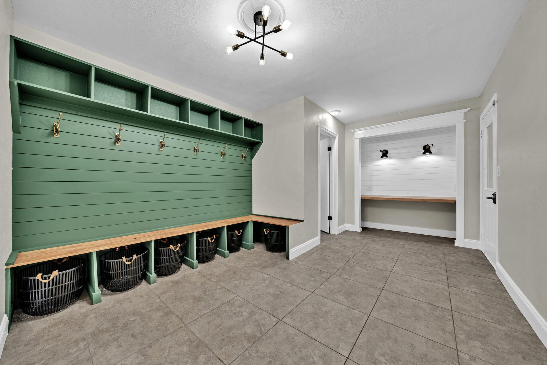 LAKE PIPPIN - Residential