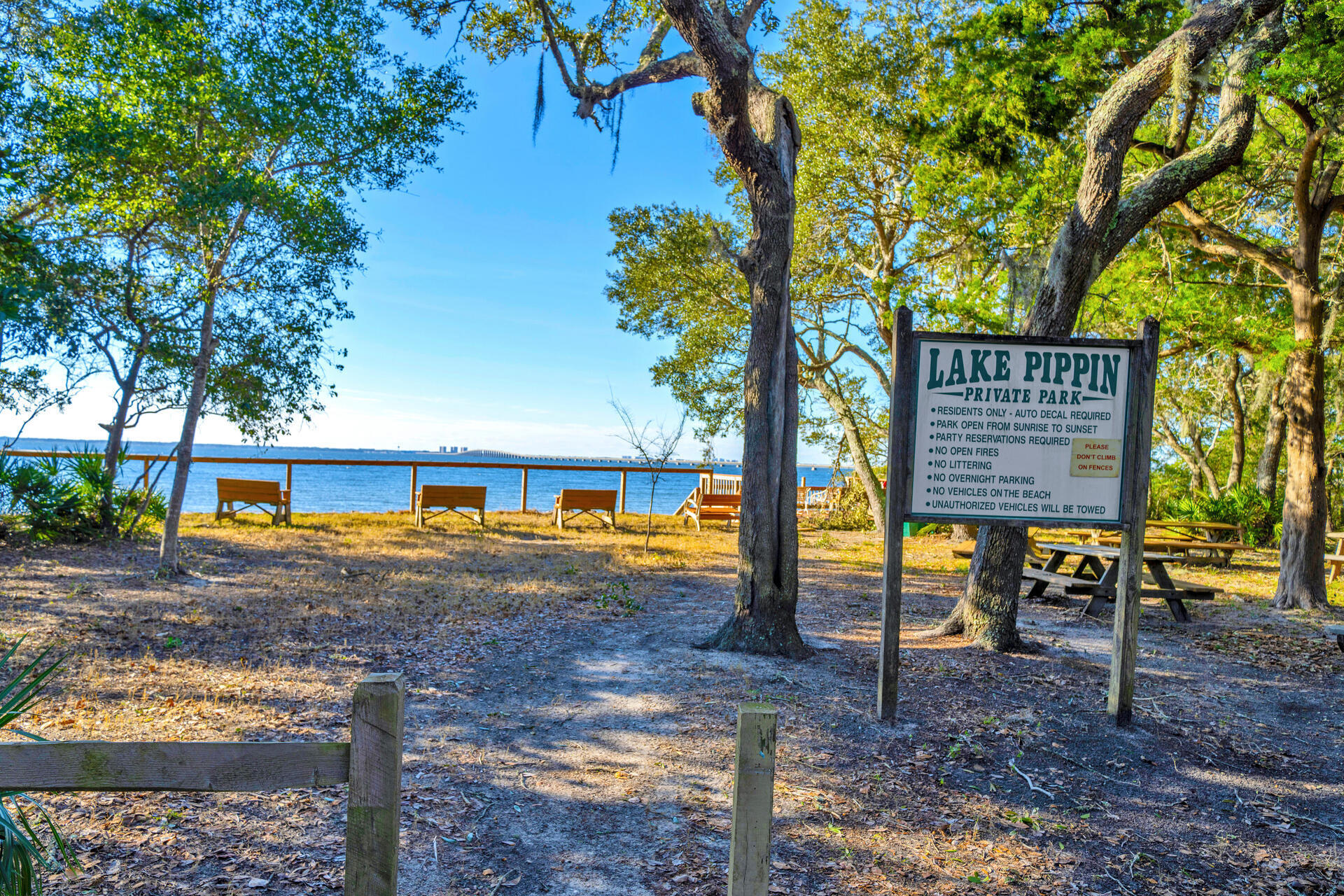 LAKE PIPPIN - Residential