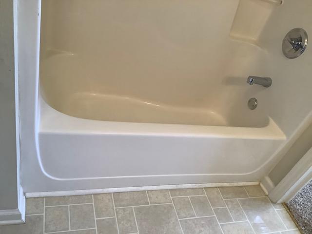 ARBOR LAKE PHASE 1 - Residential Lease