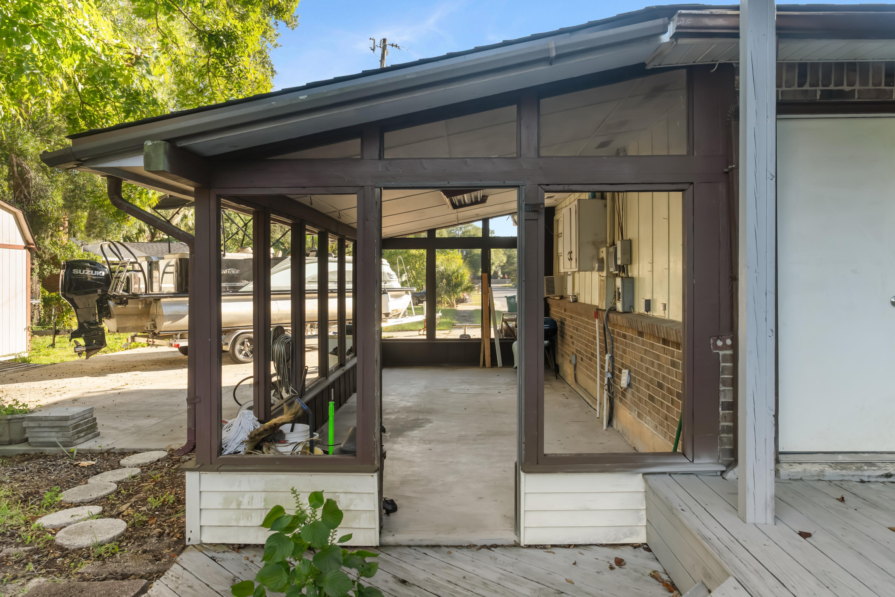 MIDPINES - Residential