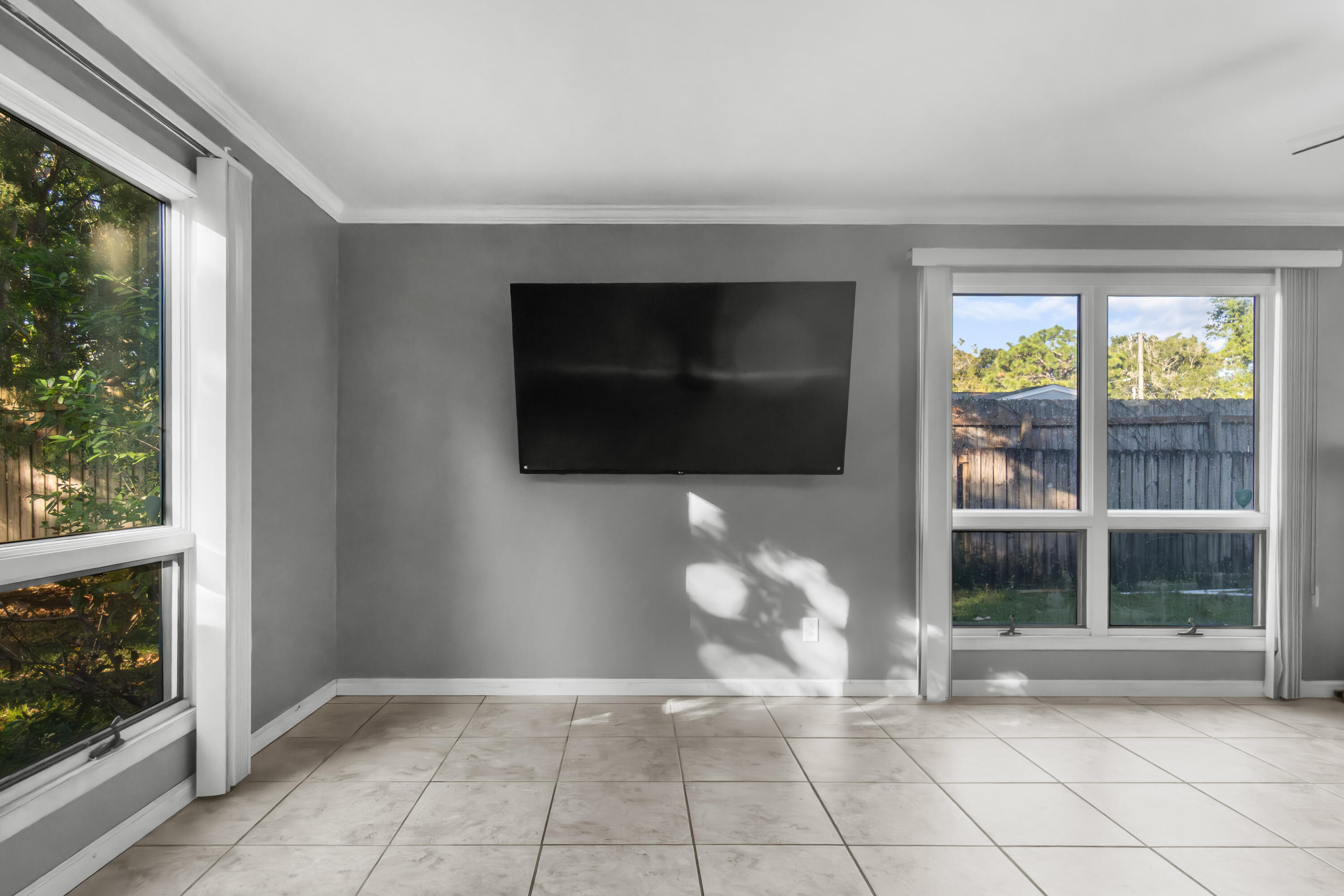 MIDPINES - Residential