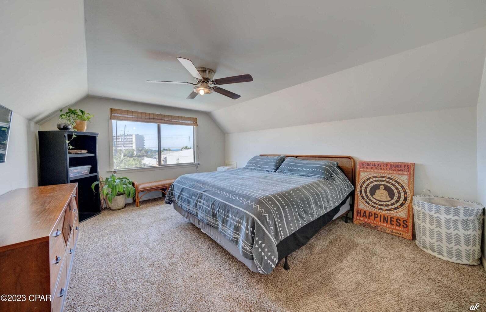 HOLIDAY BEACH UNIT 14 - Residential
