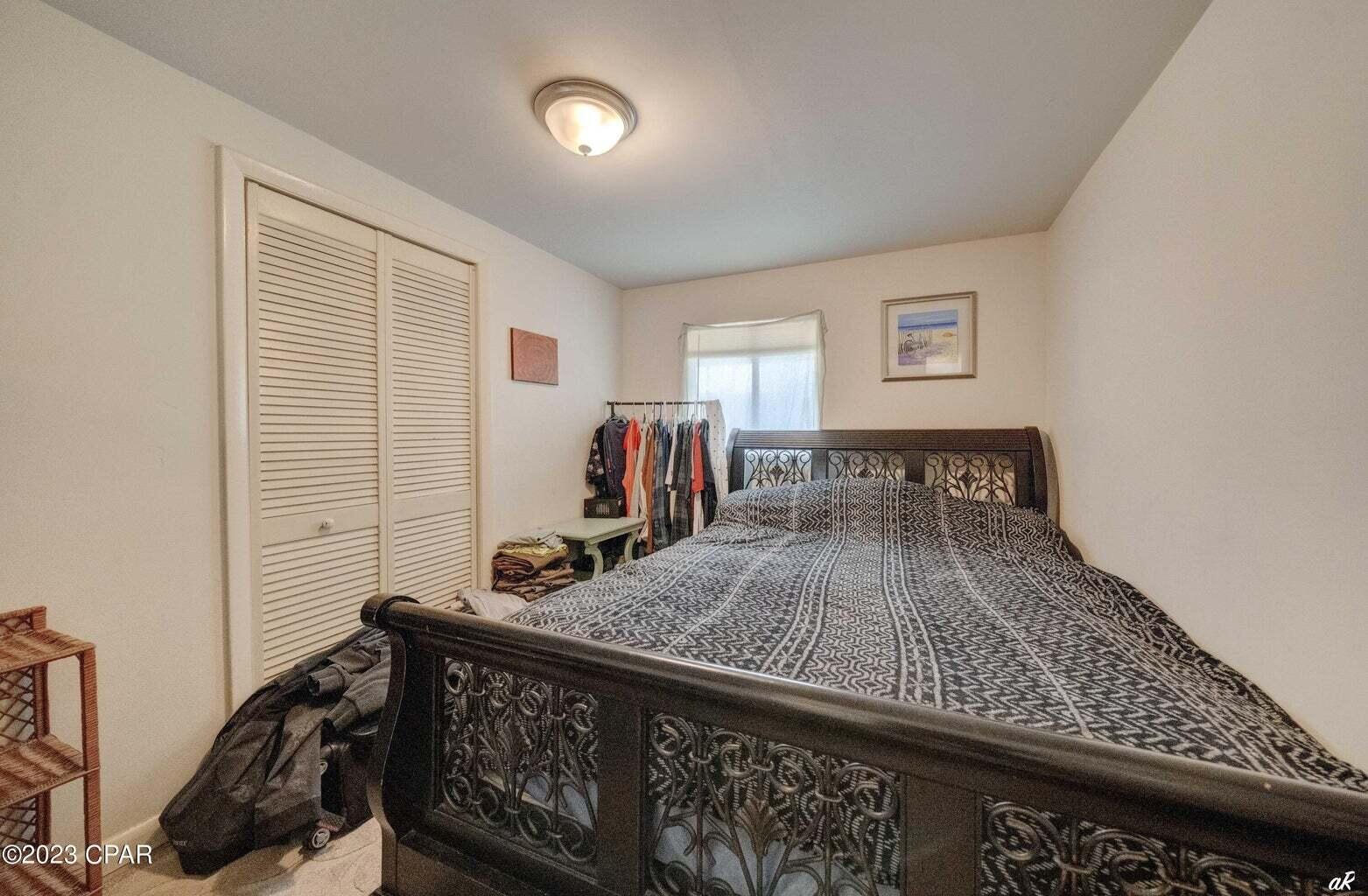 HOLIDAY BEACH UNIT 14 - Residential