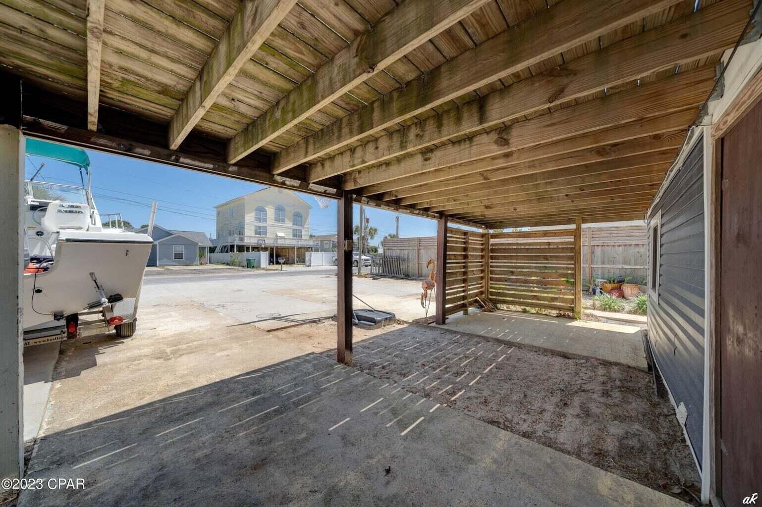 HOLIDAY BEACH UNIT 14 - Residential