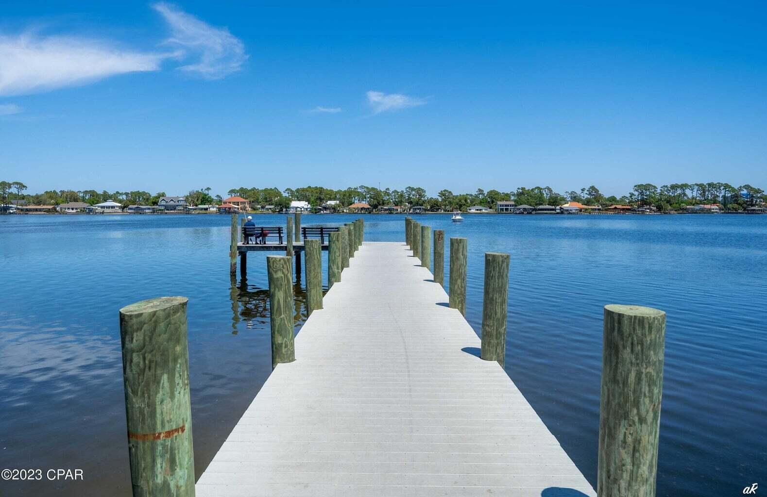 HOLIDAY BEACH UNIT 14 - Residential