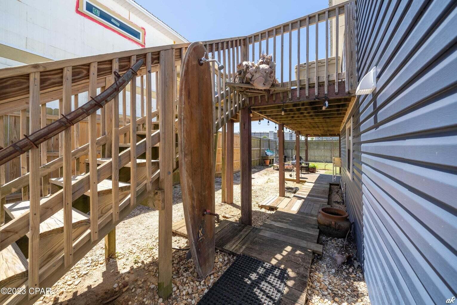 HOLIDAY BEACH UNIT 14 - Residential