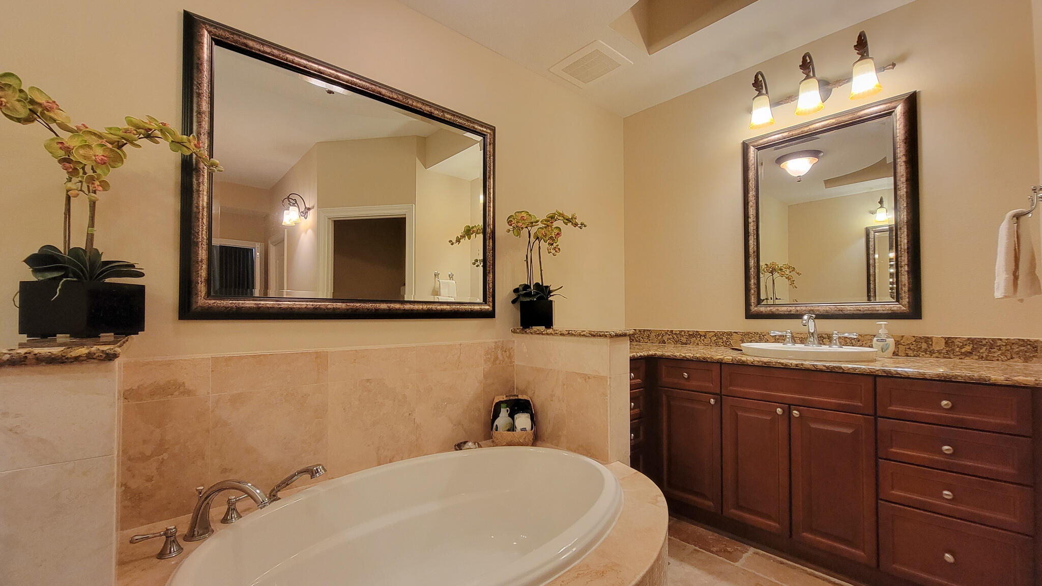 BELLA RIVA - Residential