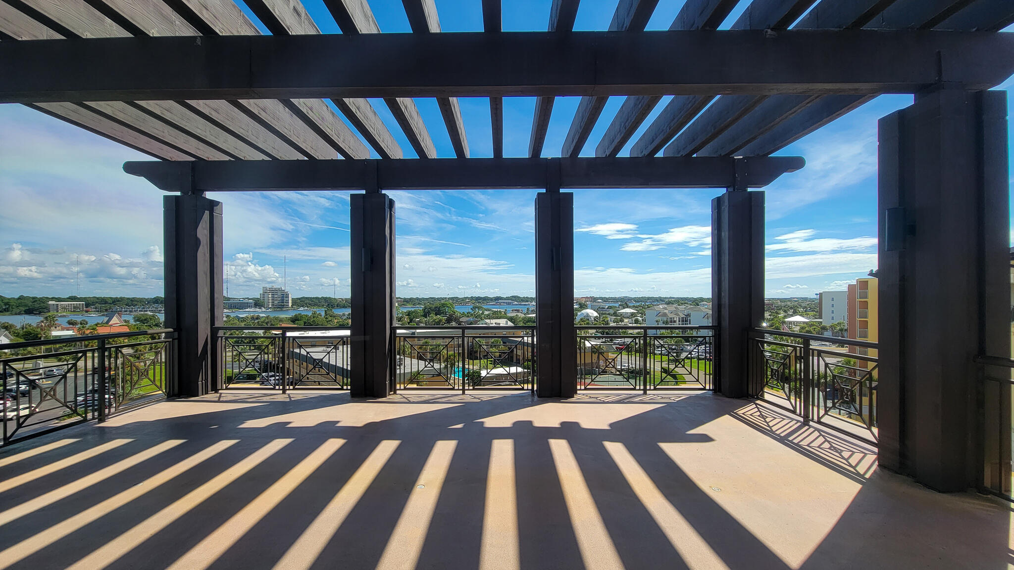 BELLA RIVA - Residential