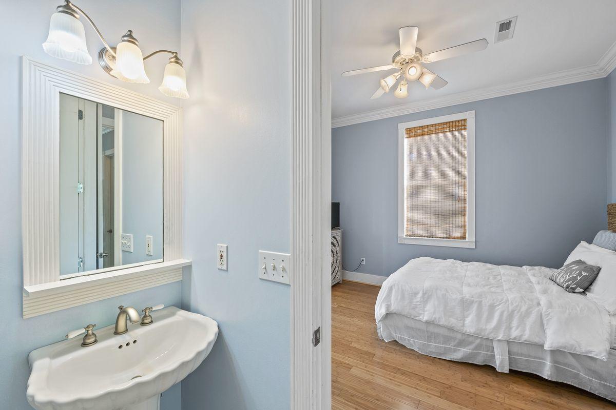 LA VALENCIA BEACH RESORT - Residential