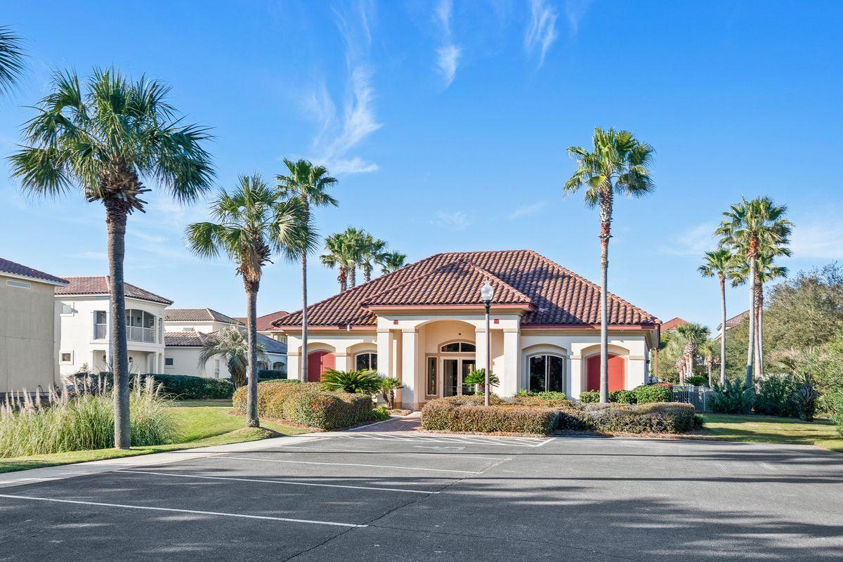 LA VALENCIA BEACH RESORT - Residential