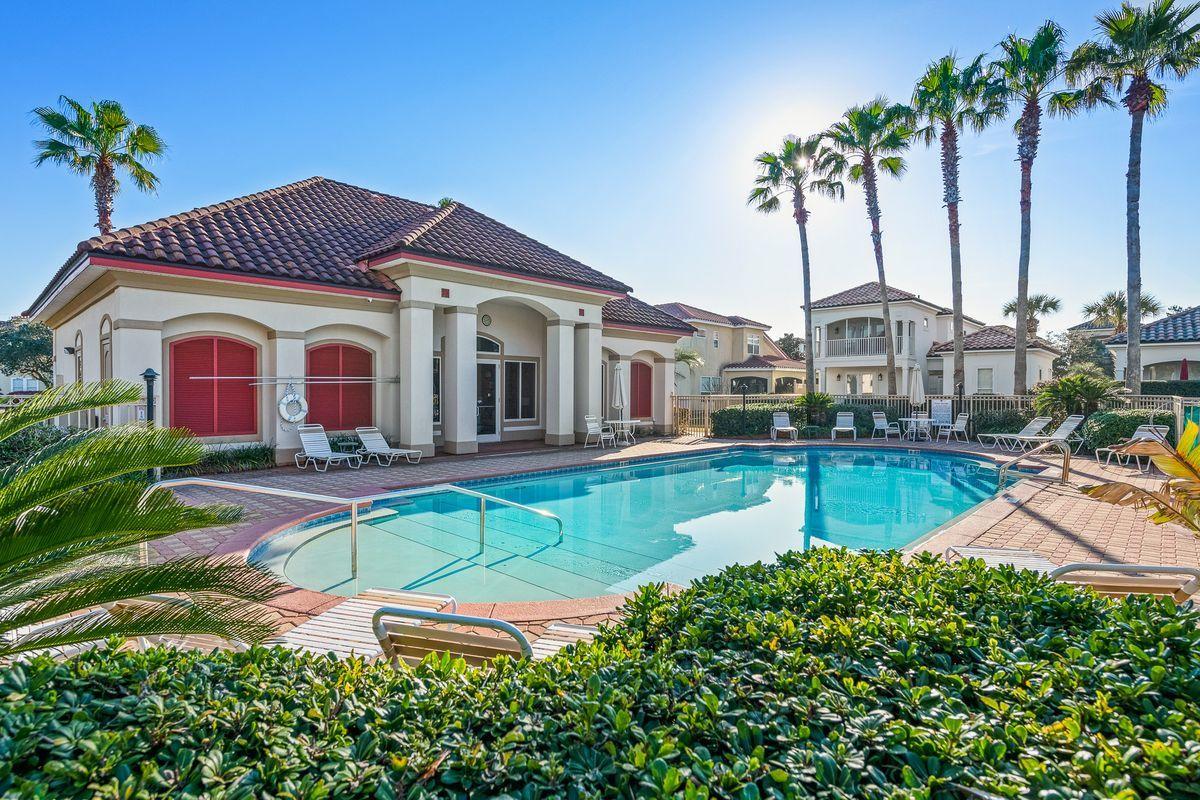 LA VALENCIA BEACH RESORT - Residential