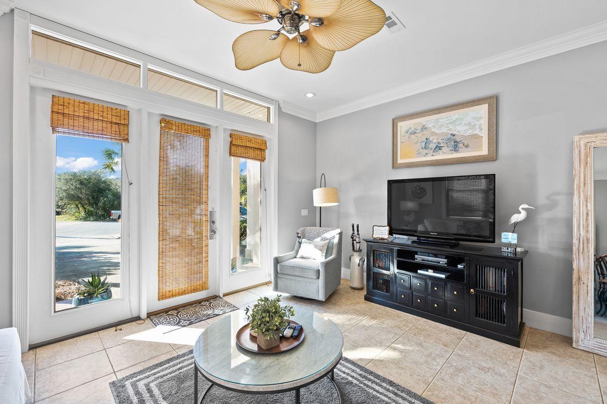 LA VALENCIA BEACH RESORT - Residential