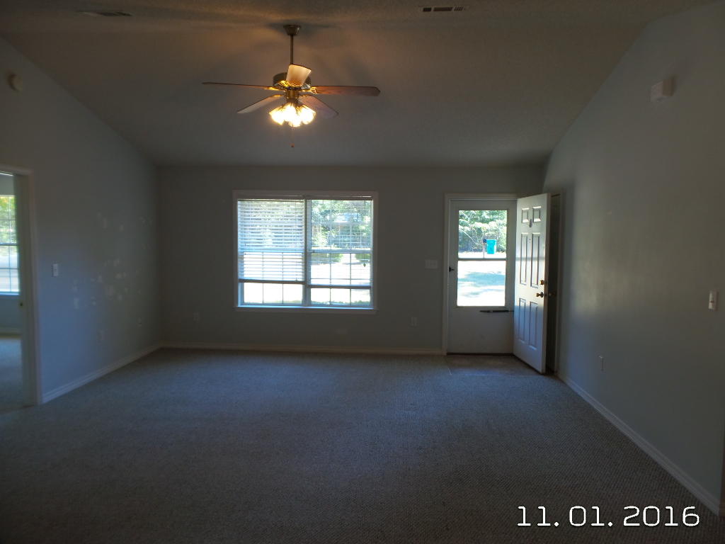 METES & BOUNDS - Residential Lease