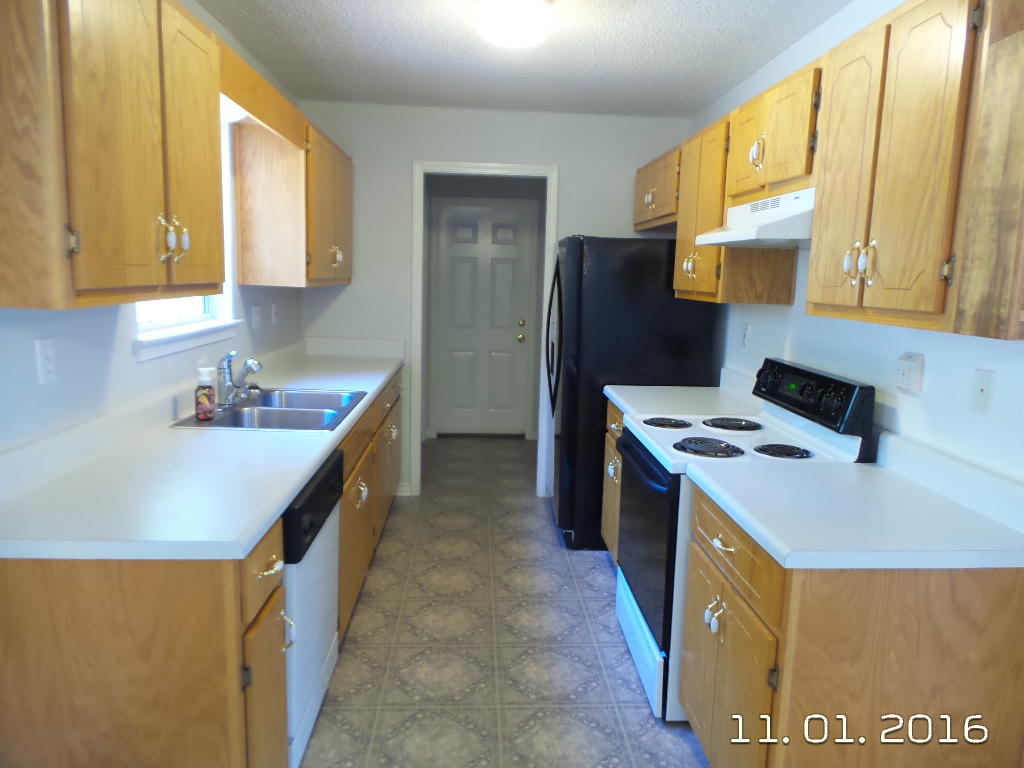 METES & BOUNDS - Residential Lease