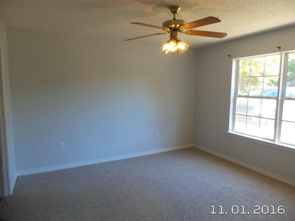 METES & BOUNDS - Residential Lease