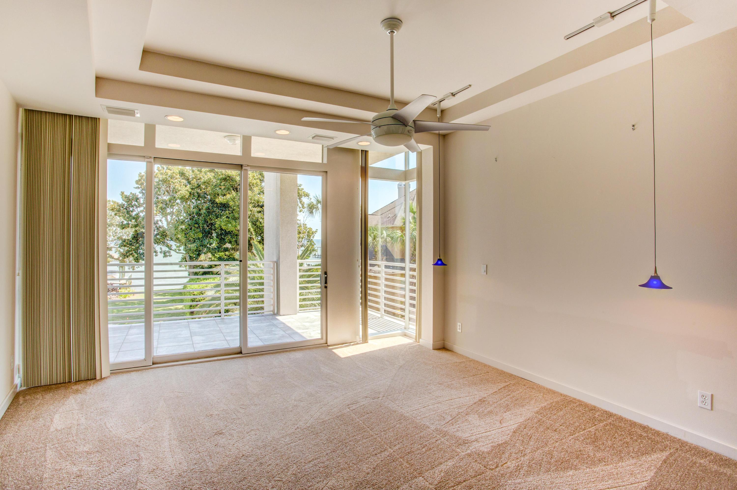 COBBS POINT - Residential