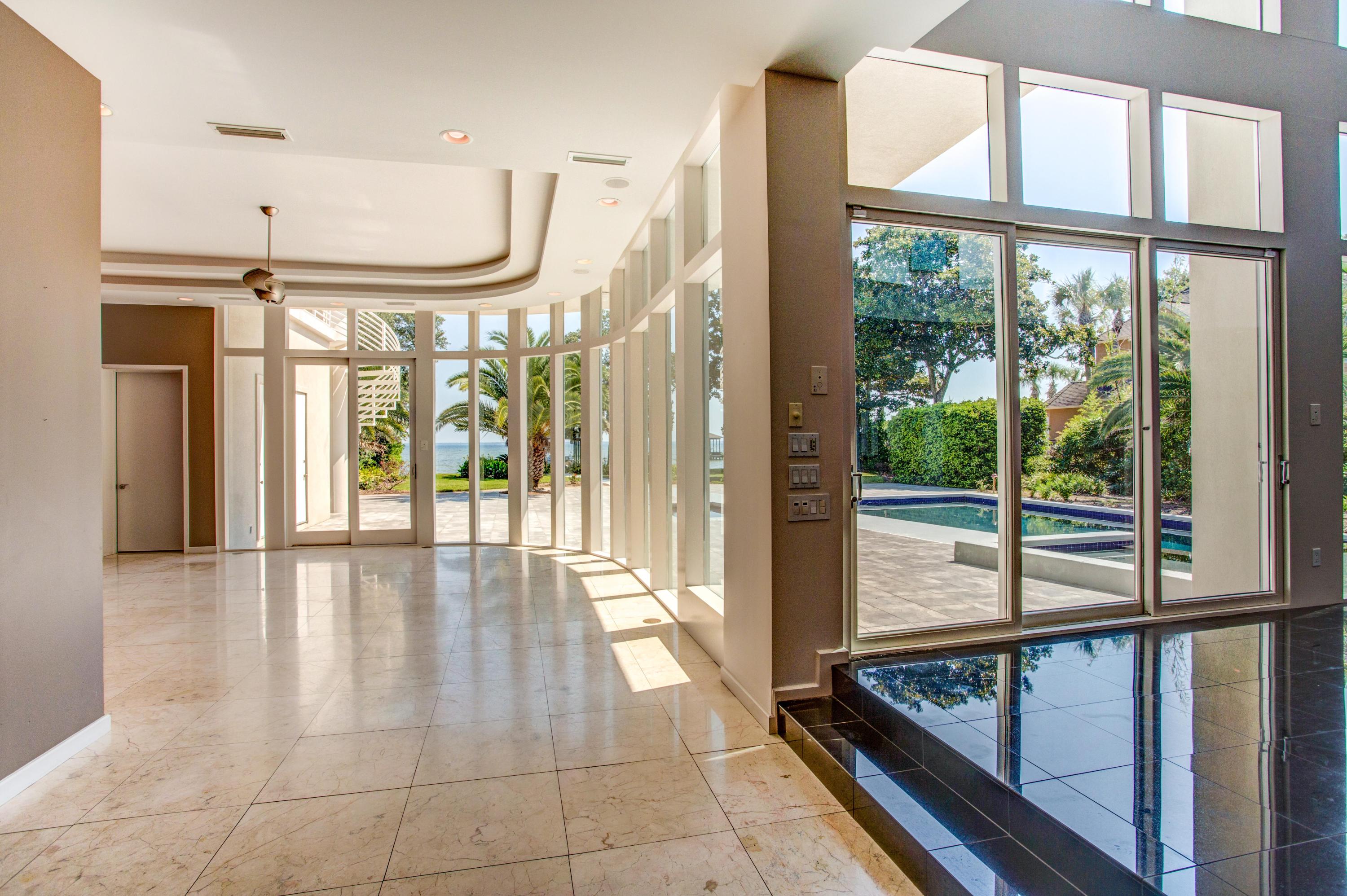 COBBS POINT - Residential