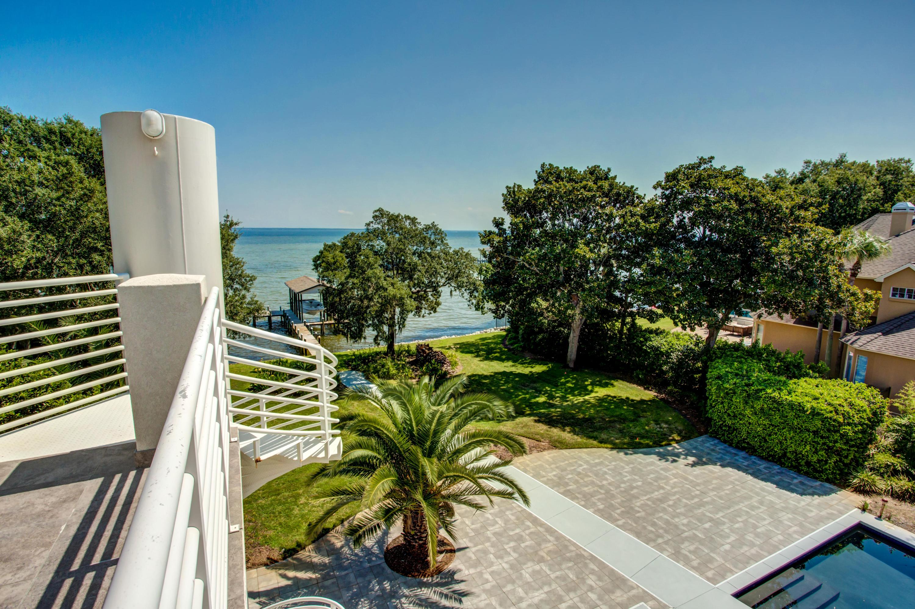 COBBS POINT - Residential