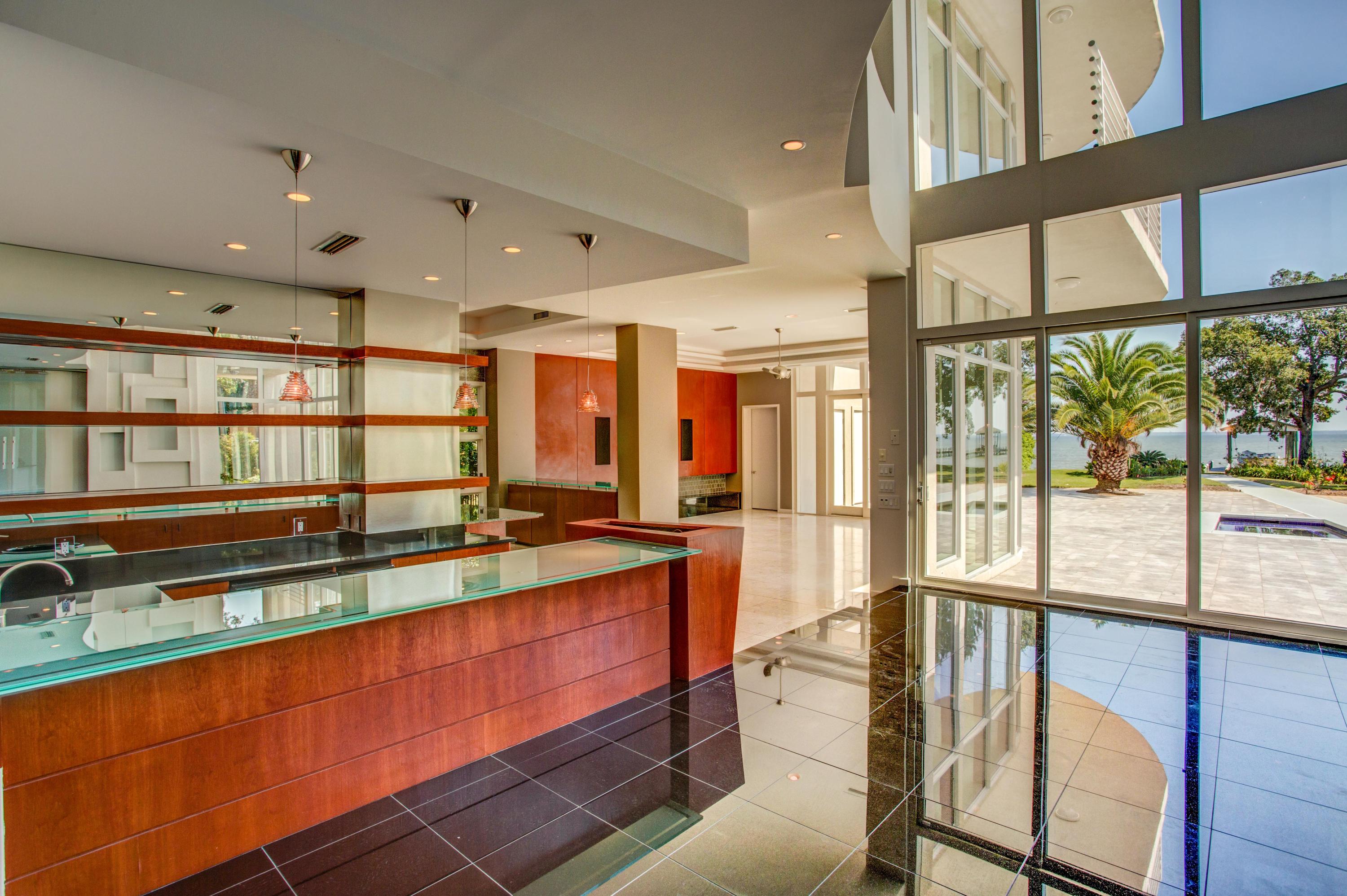 COBBS POINT - Residential