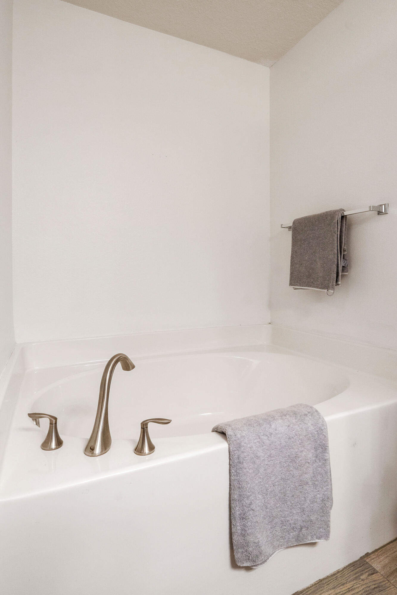 IRON GATE S/D PH I - Residential