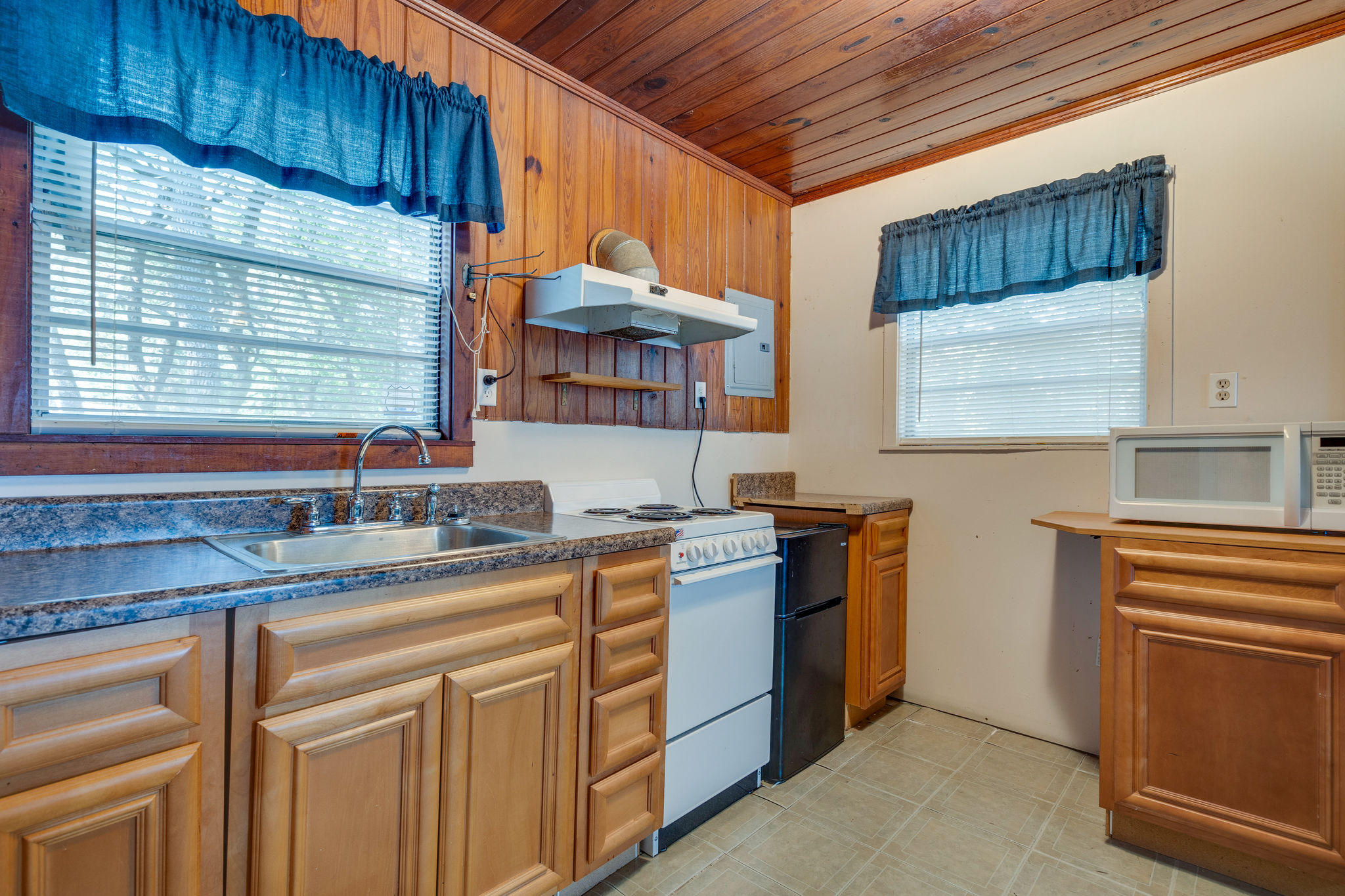 NONESUCH WAY - Residential