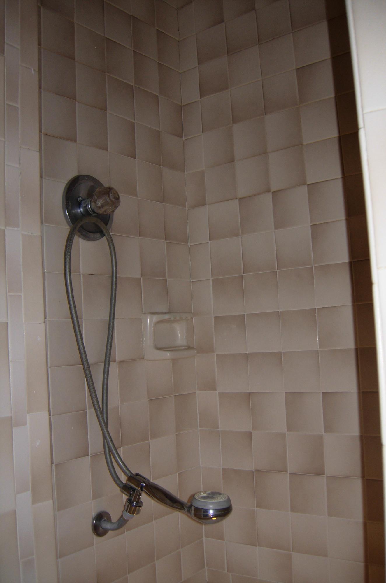 CARIBBEAN VILLAGE S UNIT 1 - Residential Lease