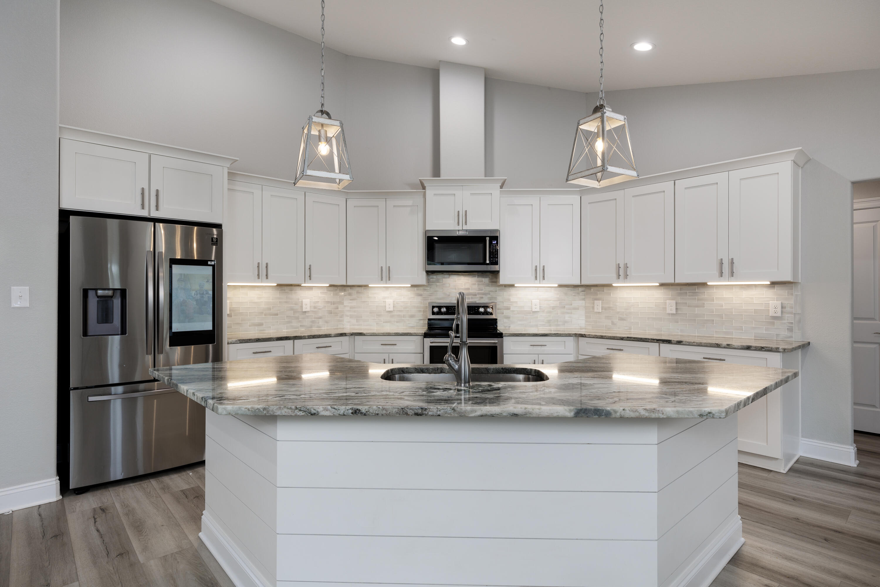 HOLLEY BY THE SEA - Residential