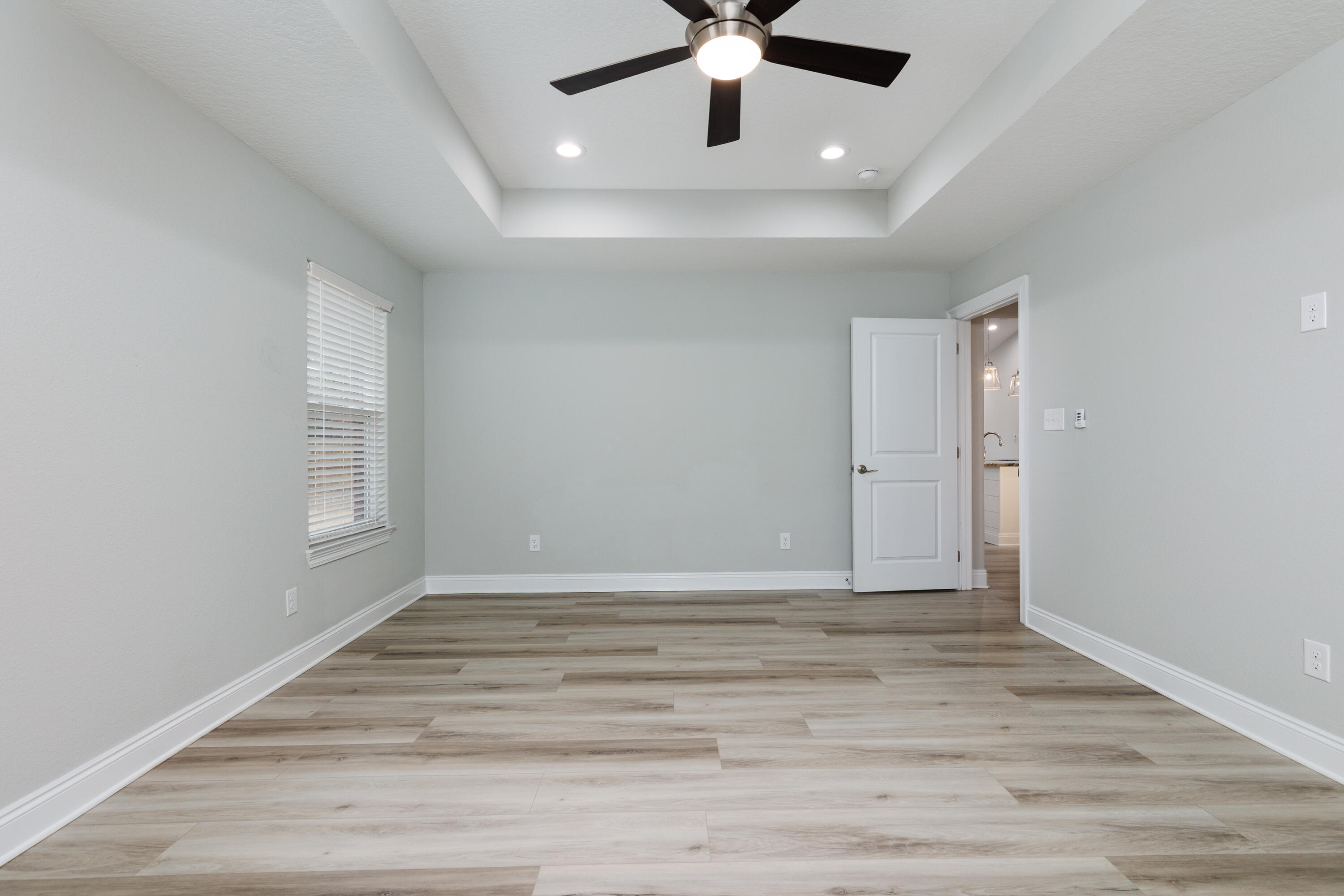 HOLLEY BY THE SEA - Residential