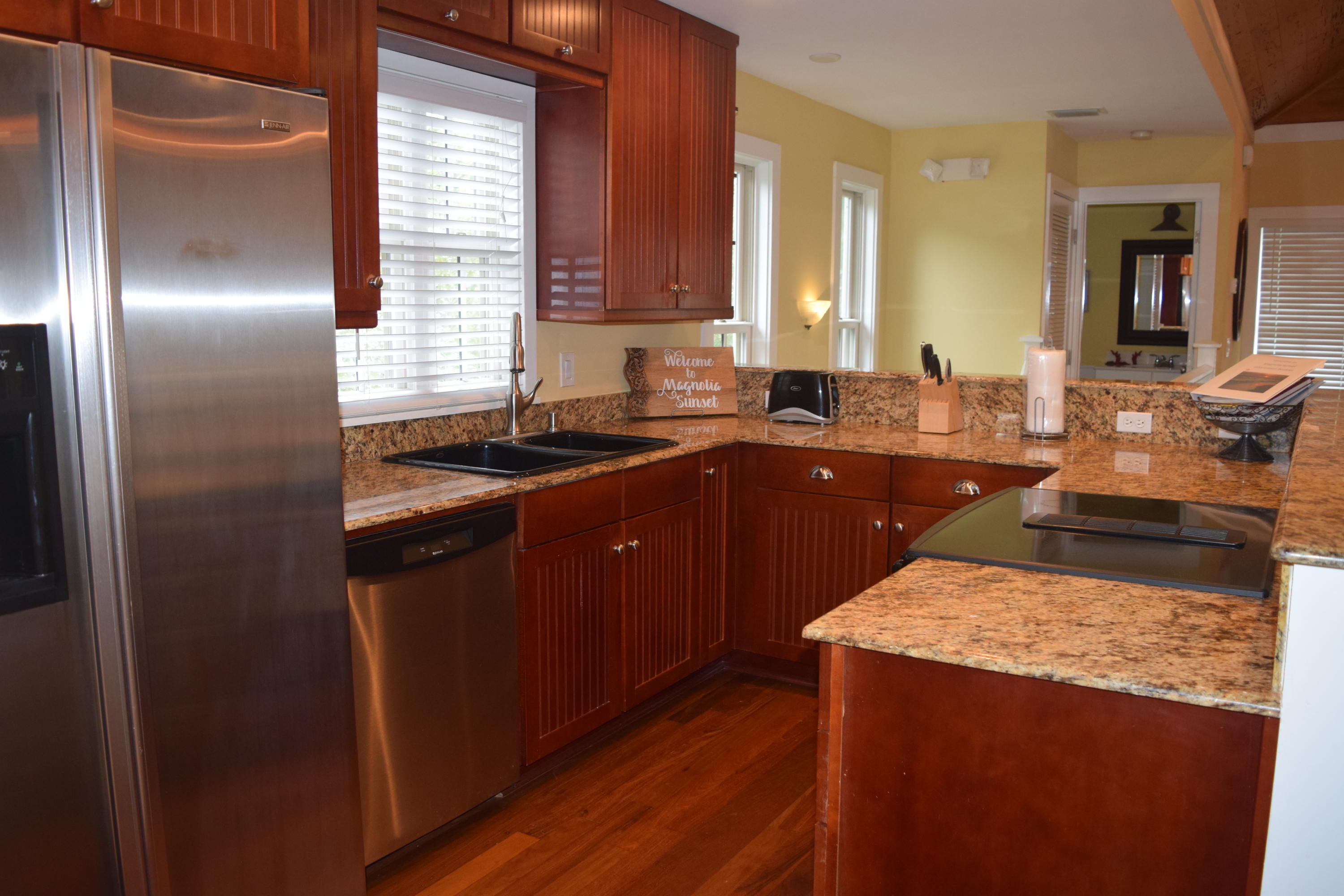 MAGNOLIA COTTAGES BY THE SEA - Residential