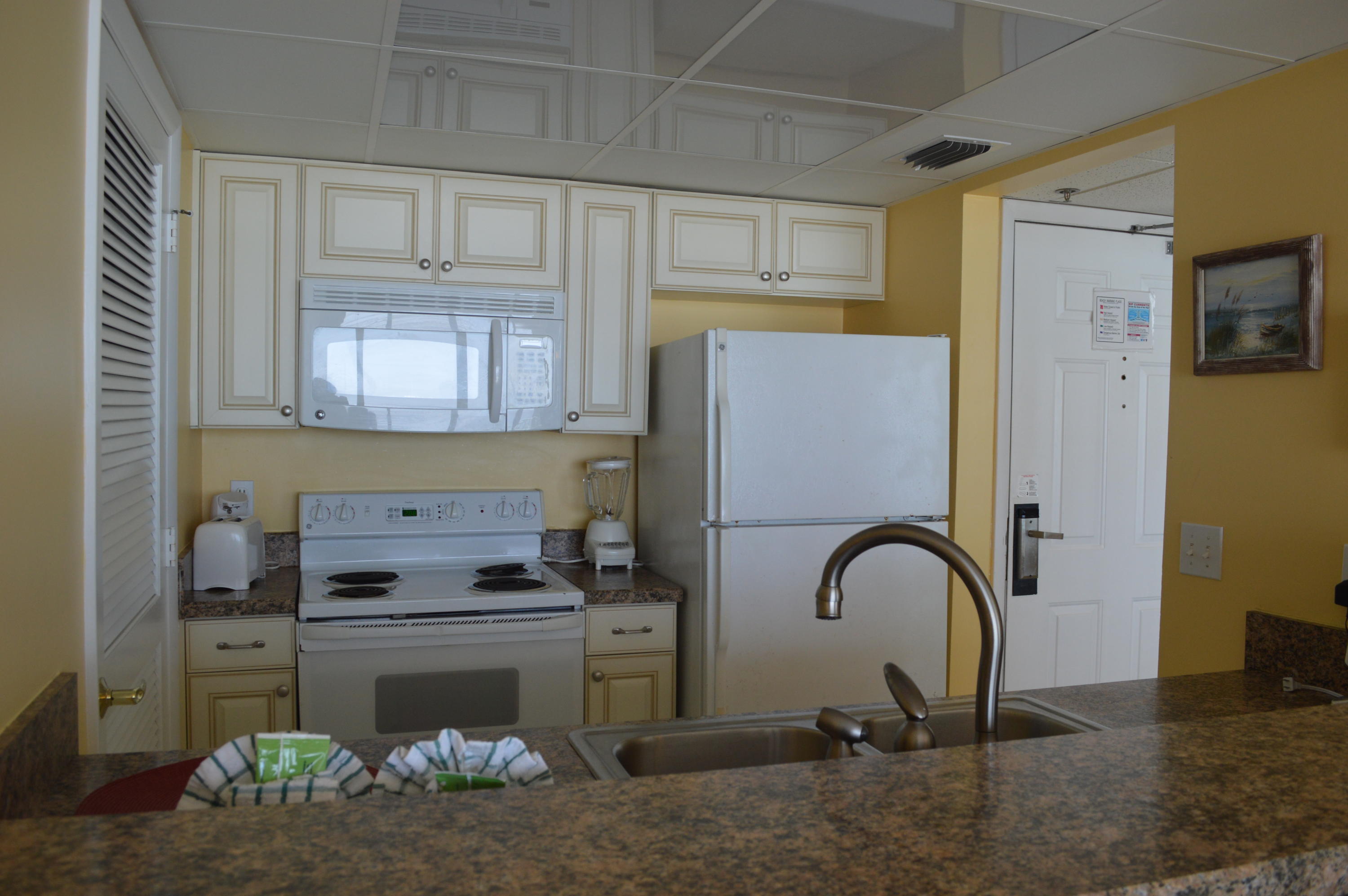 Long Beach Tower III - Residential