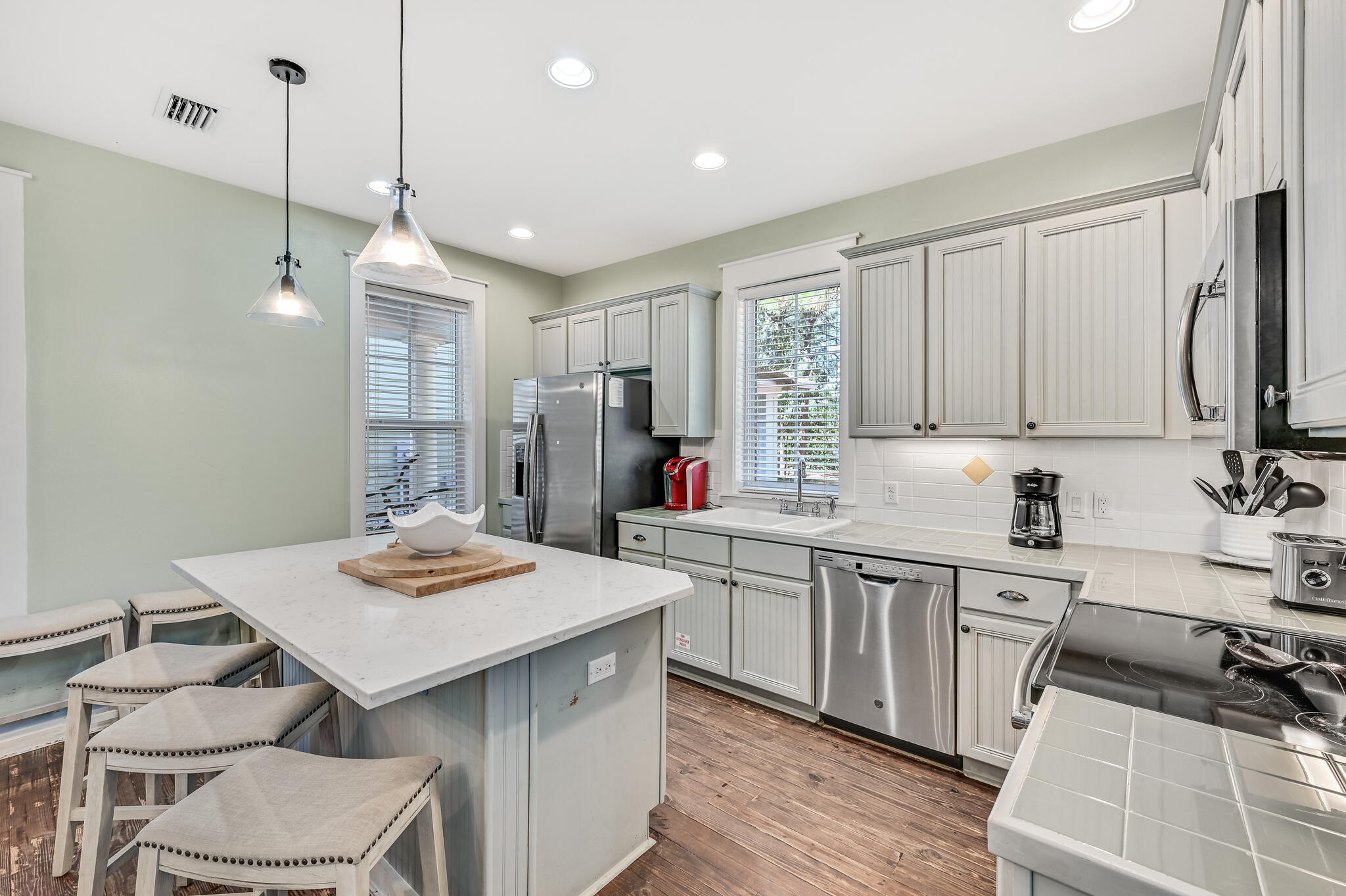 LAUREL GROVE - Residential