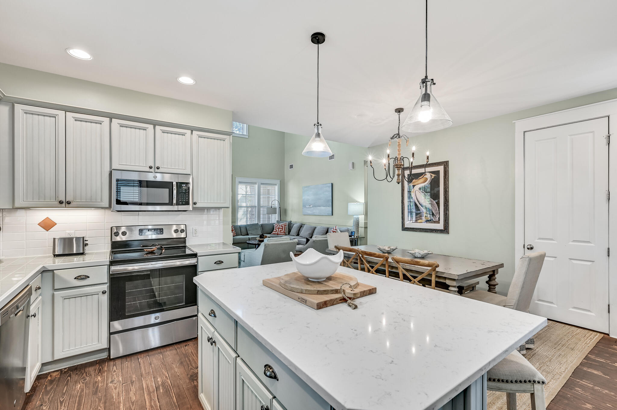 LAUREL GROVE - Residential