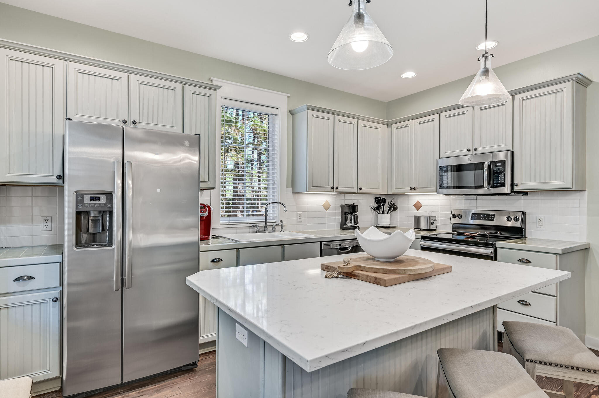 LAUREL GROVE - Residential