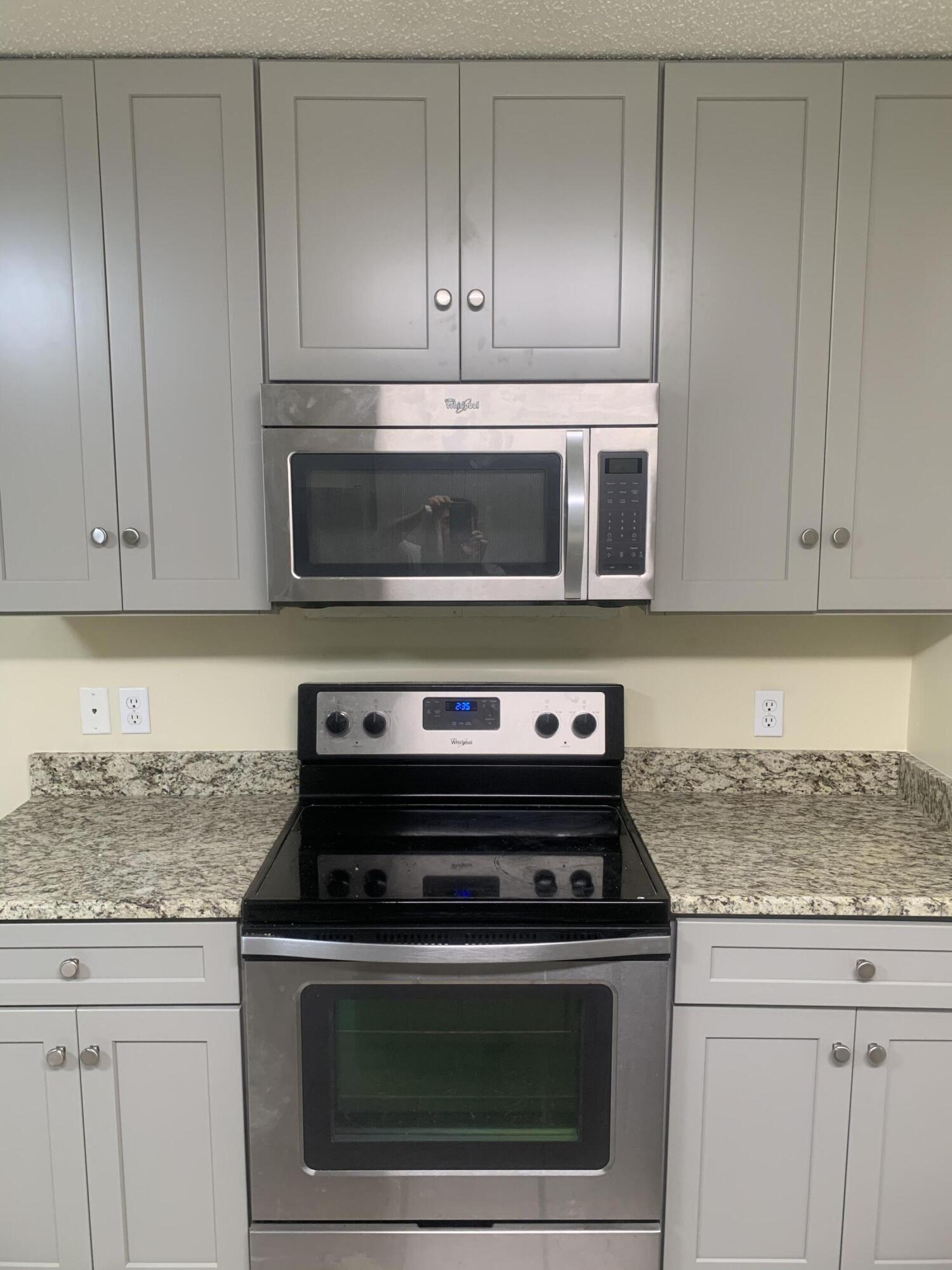 COUNTRYVIEW ESTATES 4TH ADDN - Residential