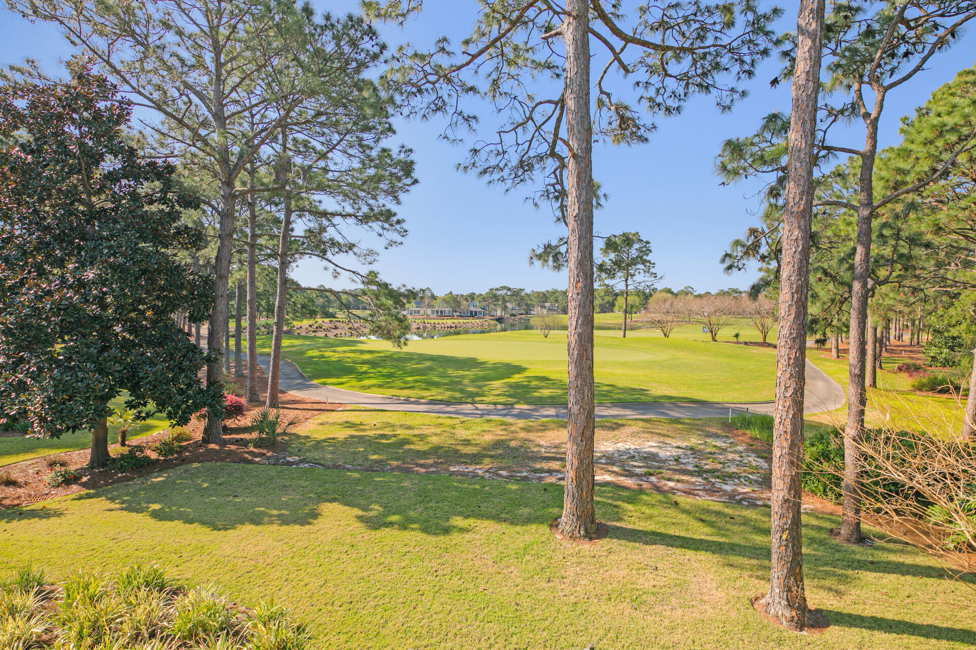 ISLAND GREEN - Residential