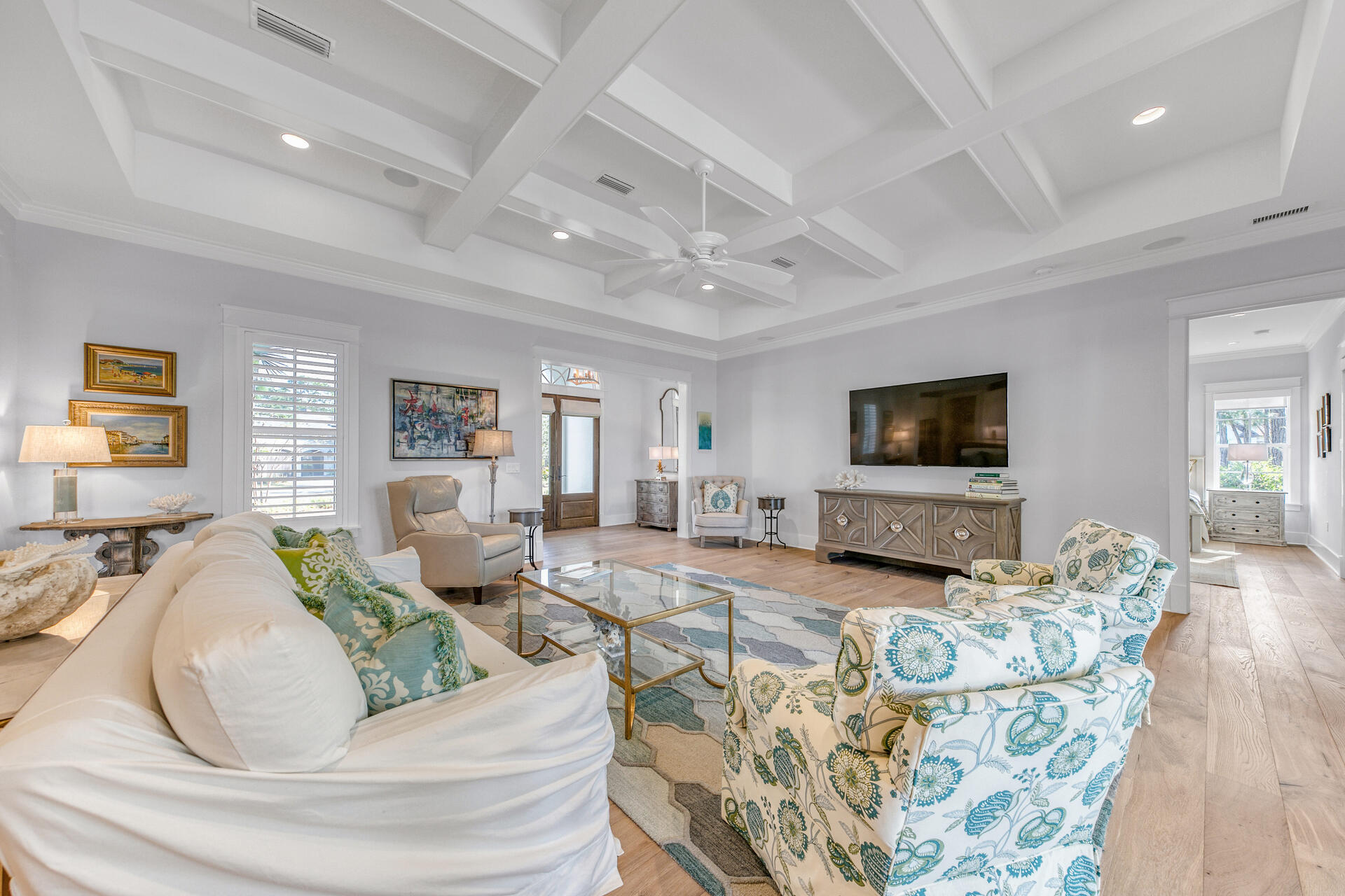 ISLAND GREEN - Residential