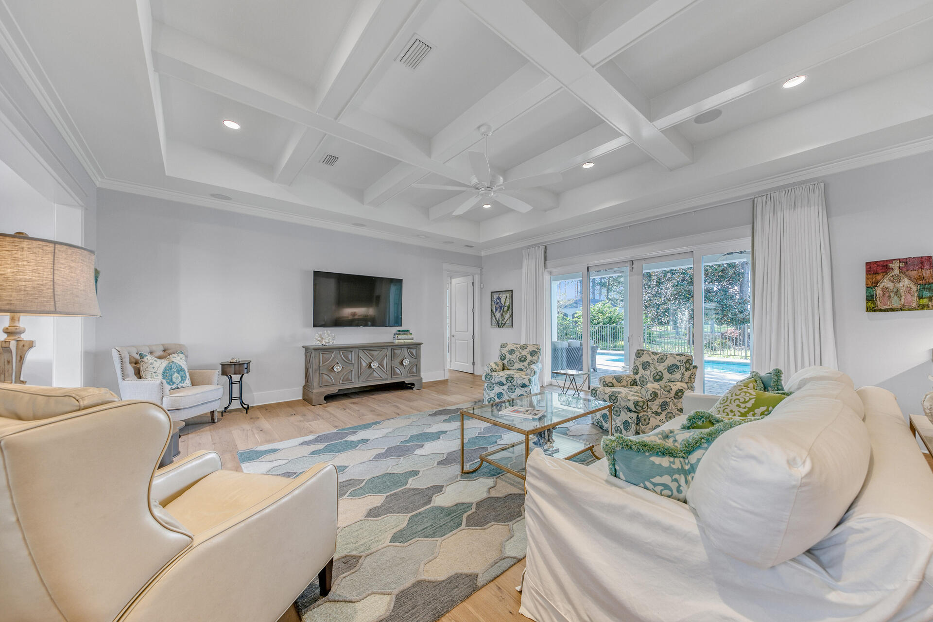 ISLAND GREEN - Residential