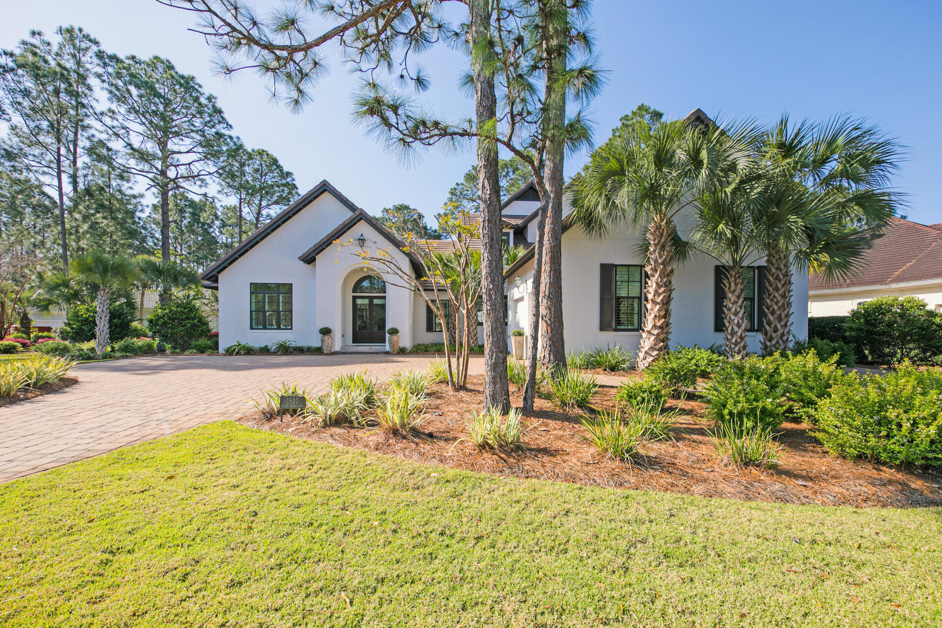 ISLAND GREEN - Residential
