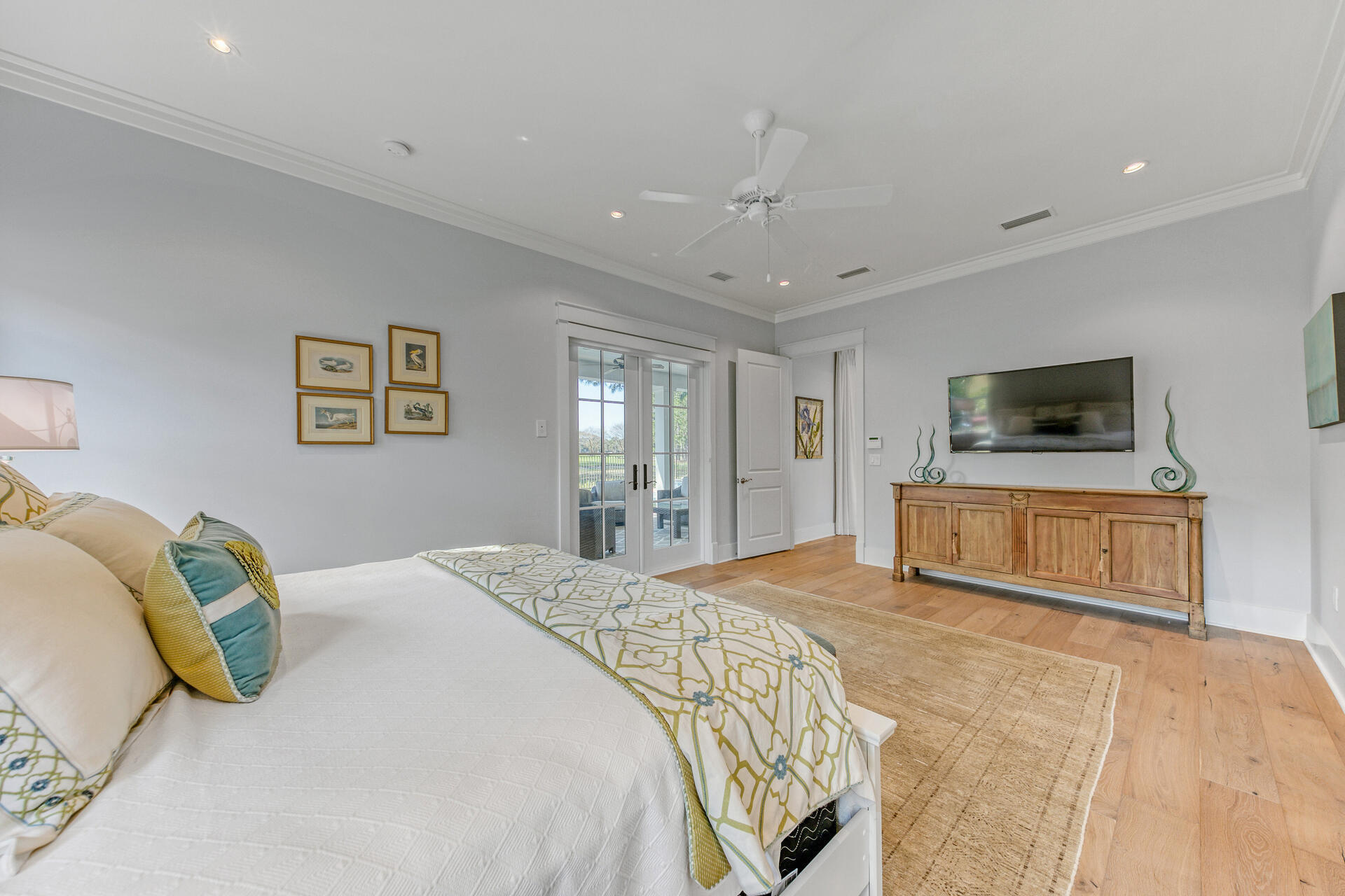 ISLAND GREEN - Residential