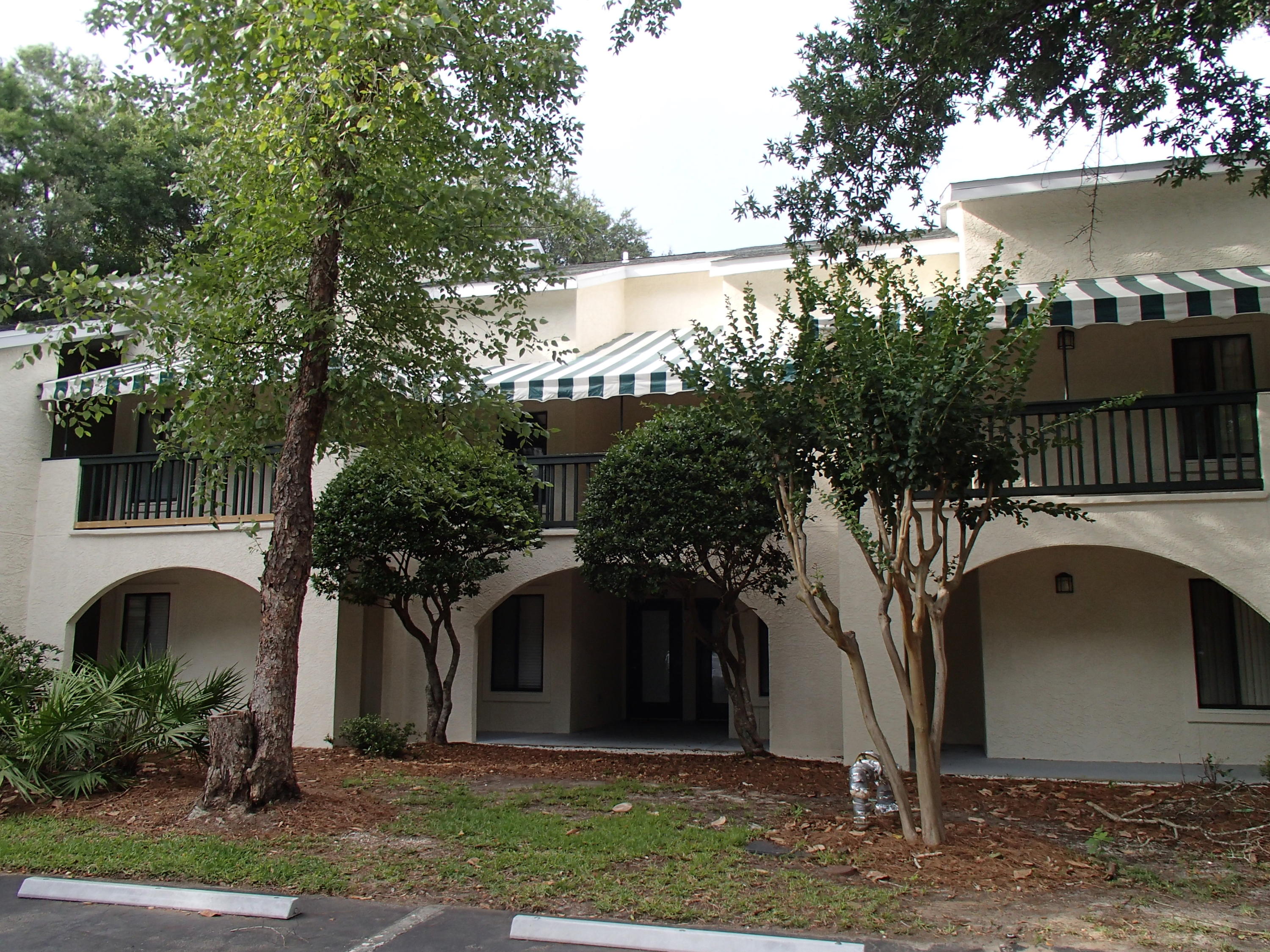 REO. Fannie Mae HomePath. No Worries with Condo living in this Lovely unit with Great Views of the Lake! This unit has been NEWLY painted and re-carpeted! The open floor plan features a large living room opening to the large full length balcony off the back and a kitchen with a breakfast bar and NEW appliances-stove and dishwasher. There is room in the kitchen for a stackable washer and dryer. too! The master bedroom is upstairs with great views of the lake and a large master bath featuring double vanities. Also upstairs you will find a 11.5x10.5 loft area that could be set up as a 3rd bedroom (it has its own closet). There is also a large 11x8 attic storage closet off the loft! Downstairs you will find the 2nd bedroom and full bath. Check www.HomePath.com for 1st Time HomeBuyer Incentive.