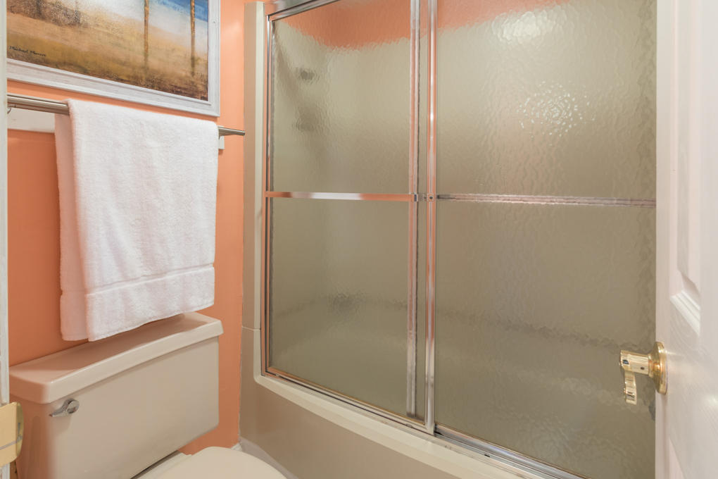 EL MATADOR CONDO - Residential