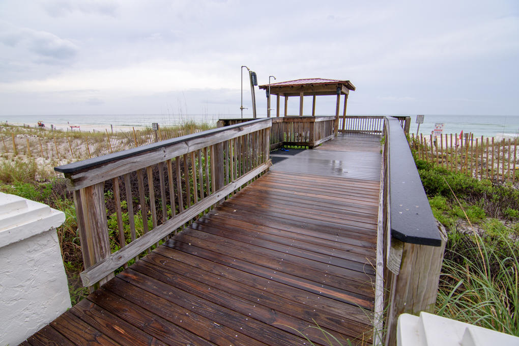 EL MATADOR CONDO - Residential