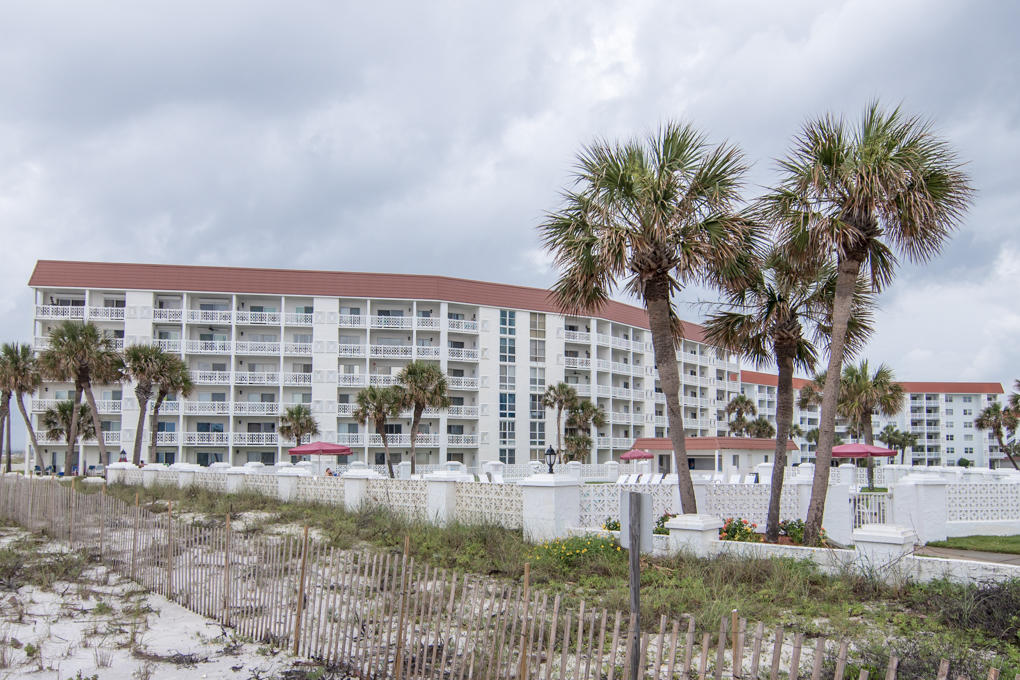 EL MATADOR CONDO - Residential
