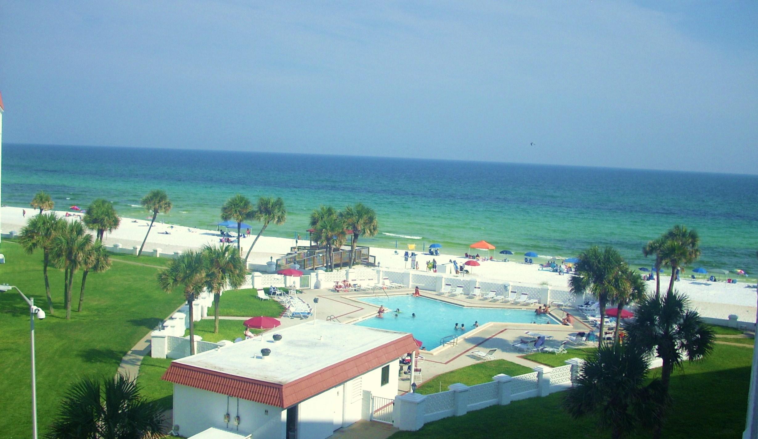 EL MATADOR CONDO - Residential