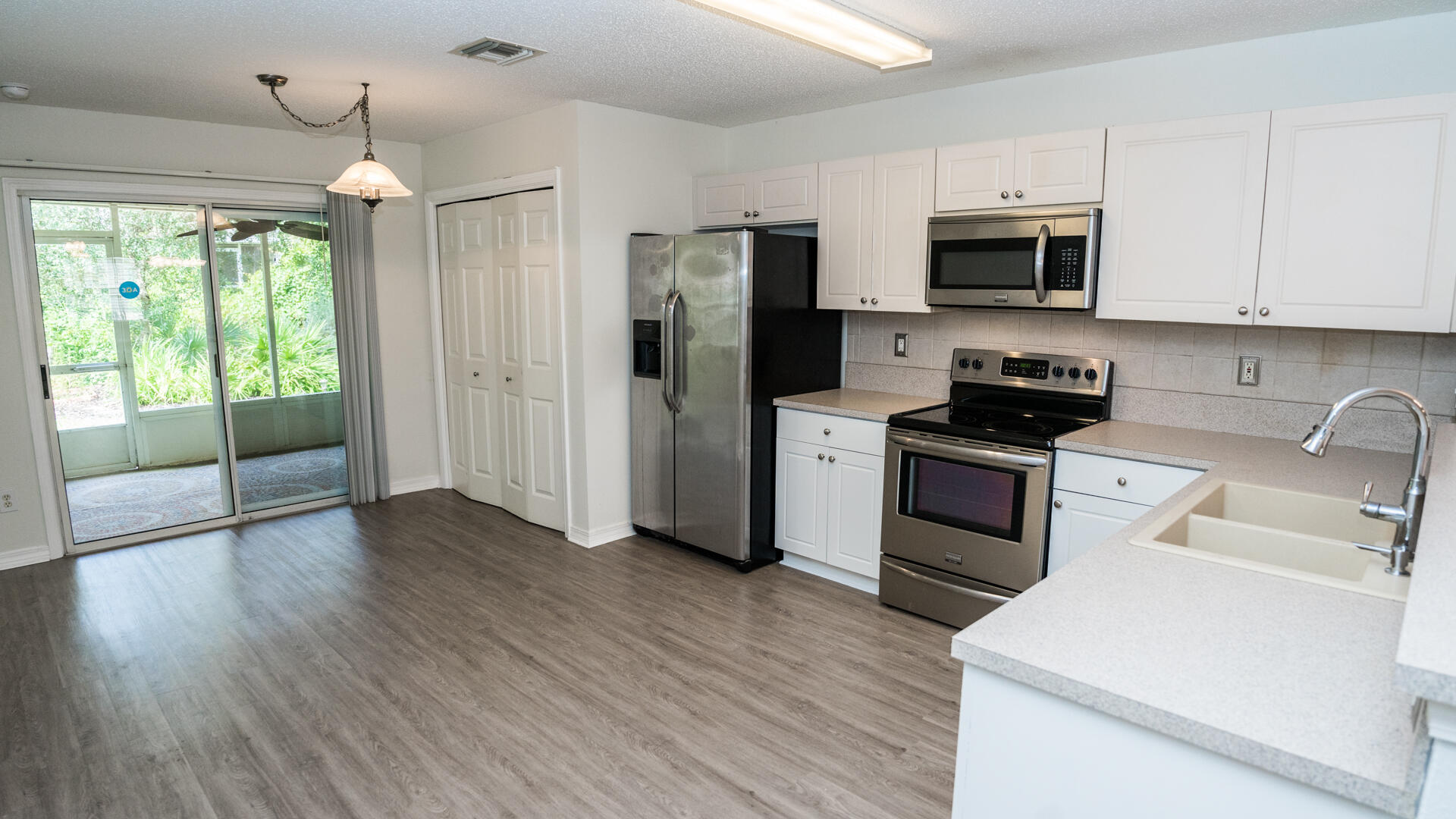 palmetto rrace phase 1 - Residential