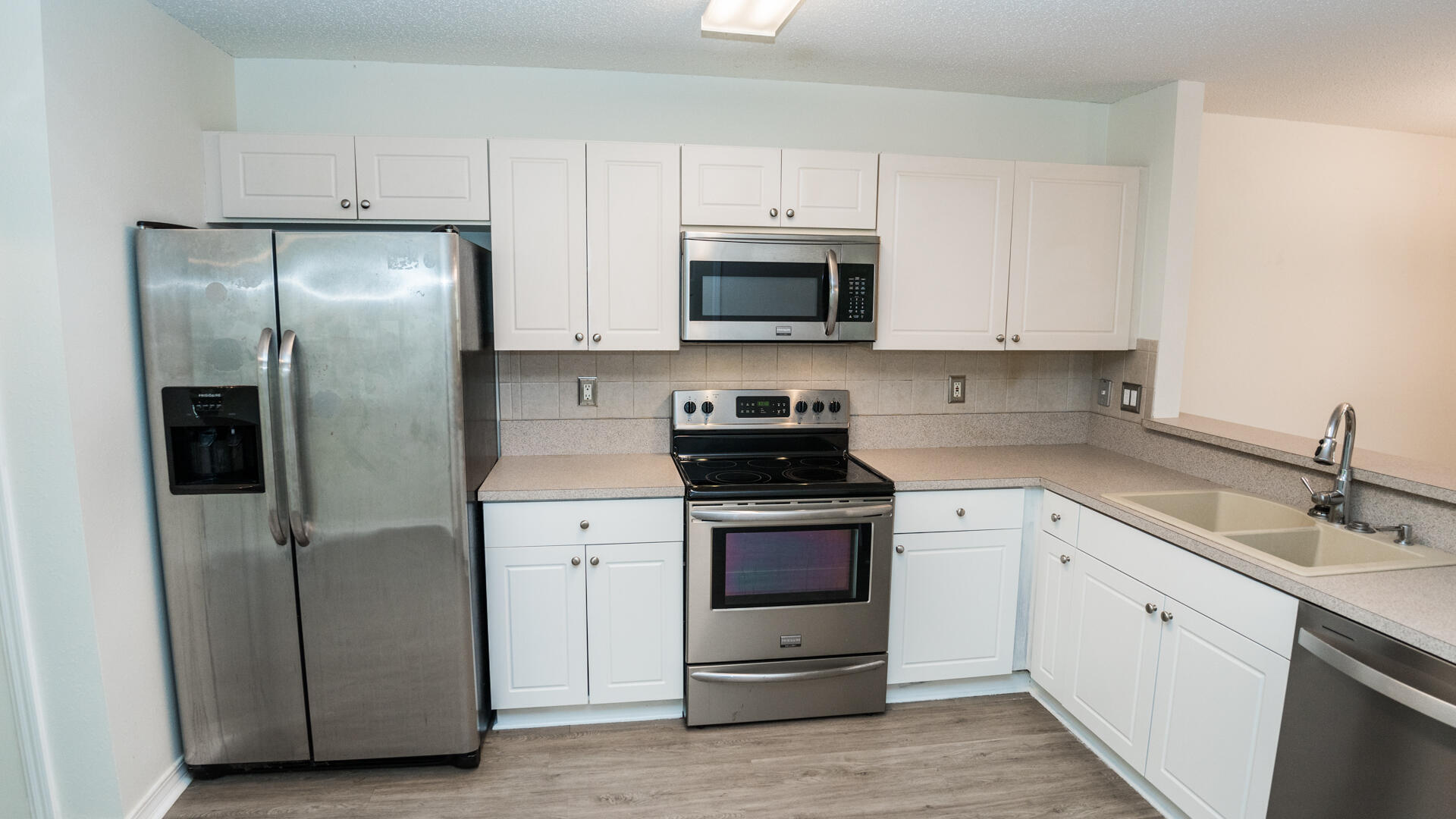 palmetto rrace phase 1 - Residential