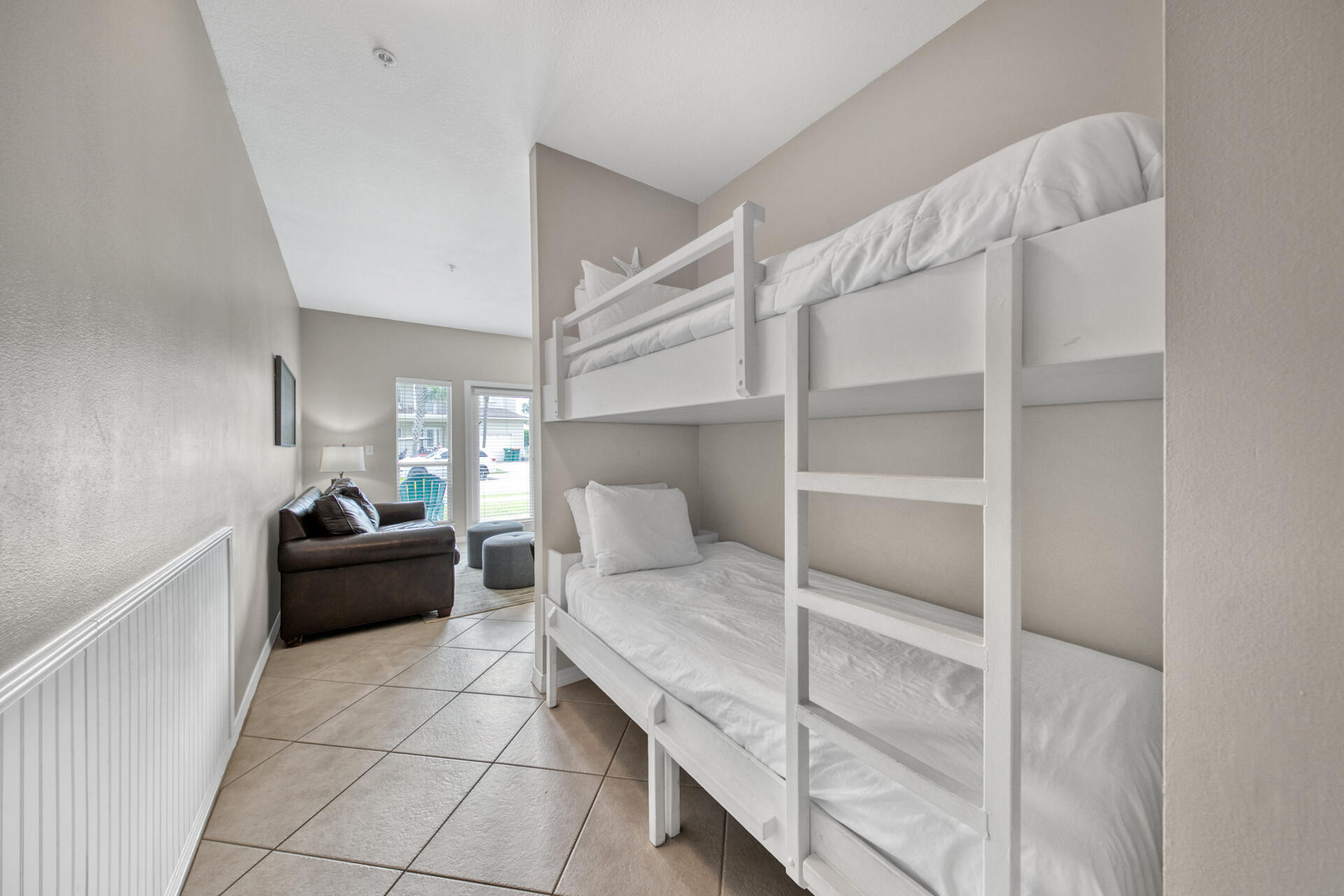 CARIBBEAN DUNES PH 2 - Residential