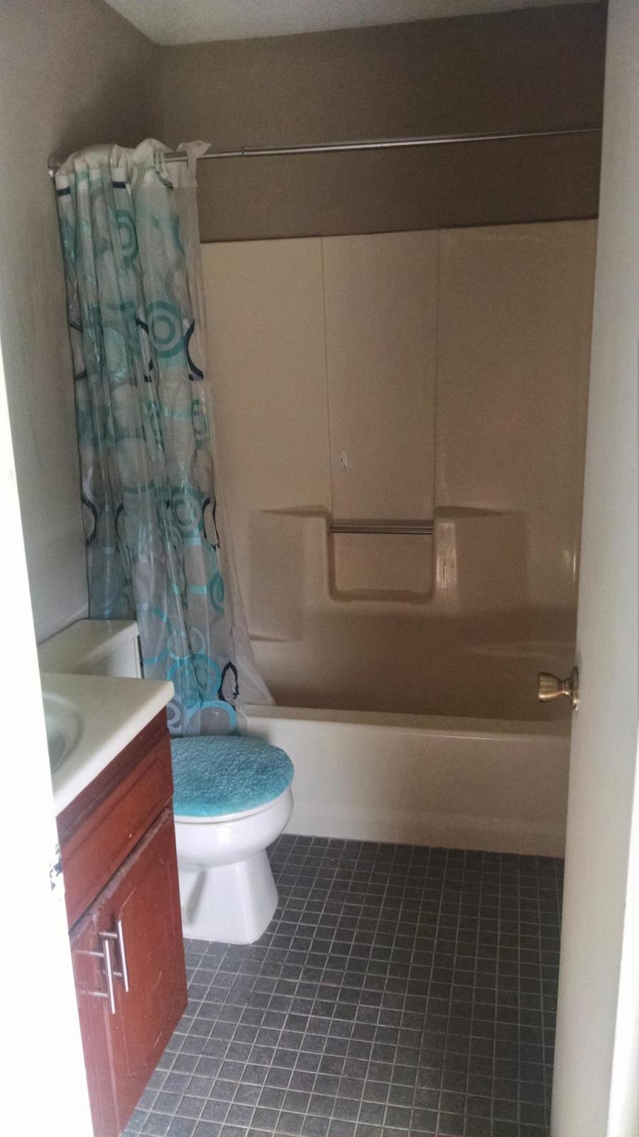 SHOAL CREEK MANOR WEST - Residential